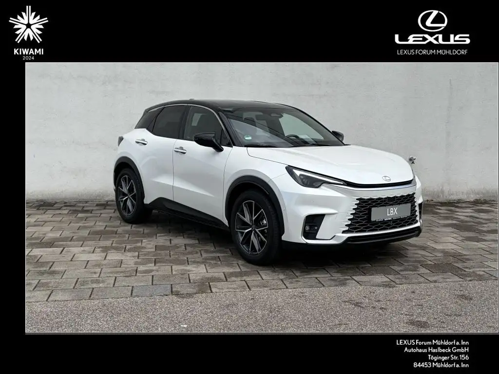 Lexus LBX 2025 из Европы — купить под ключ