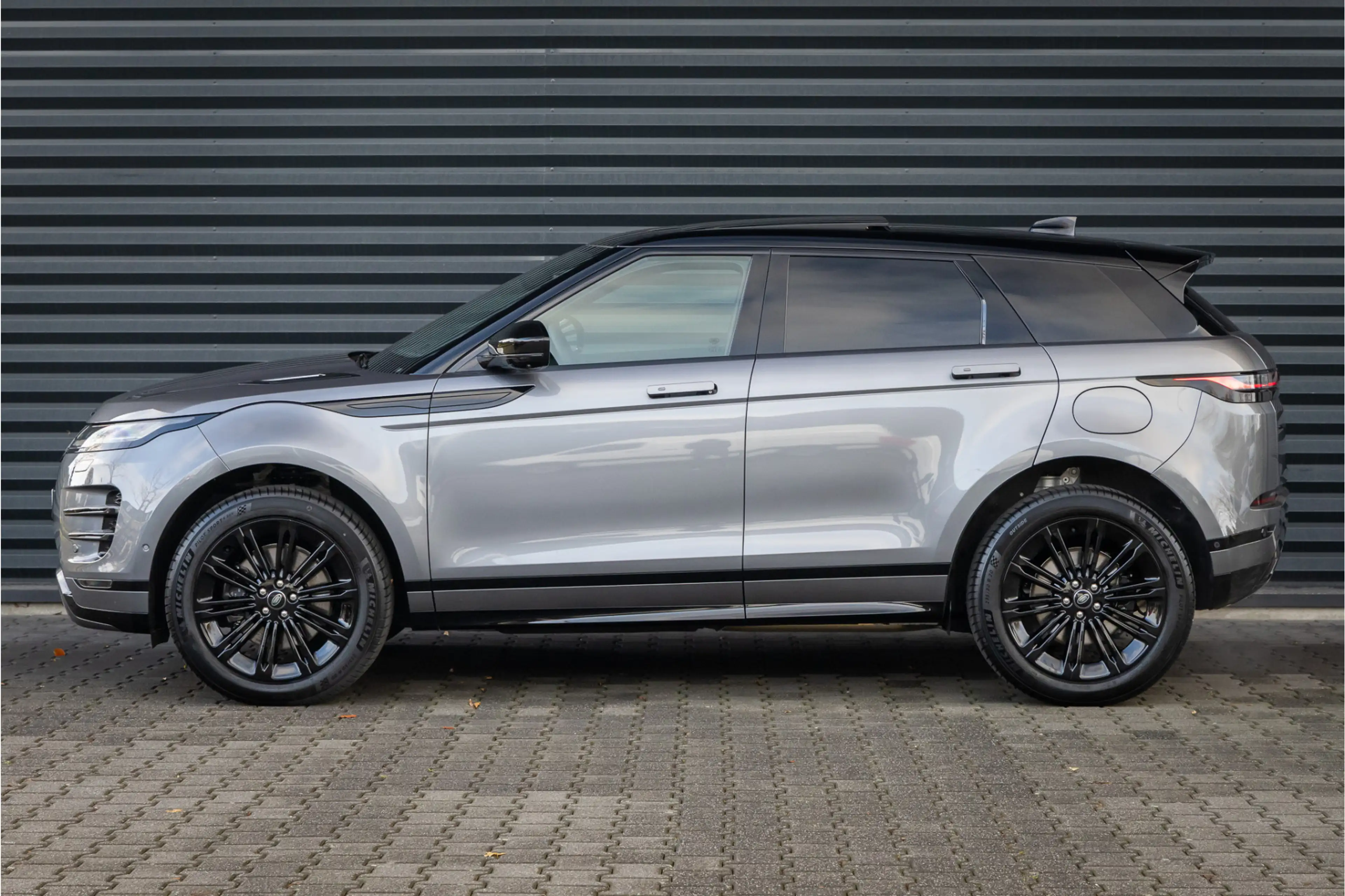 Land Rover Range Rover Evoque P270e PHEV AWD Dynamic SE 20'' - Eiger Grey — photo 6