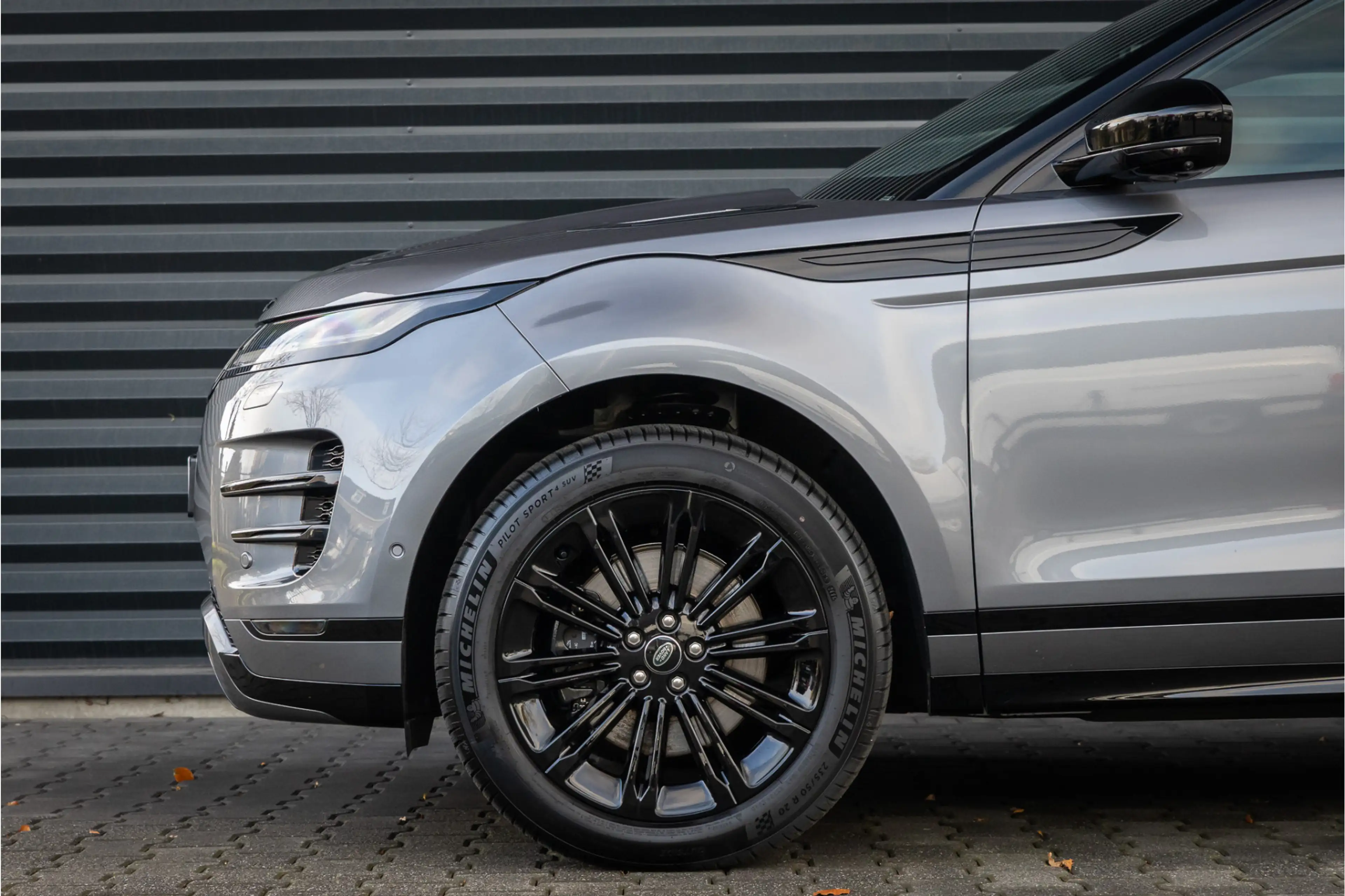 Land Rover Range Rover Evoque P270e PHEV AWD Dynamic SE 20'' - Eiger Grey — photo 28