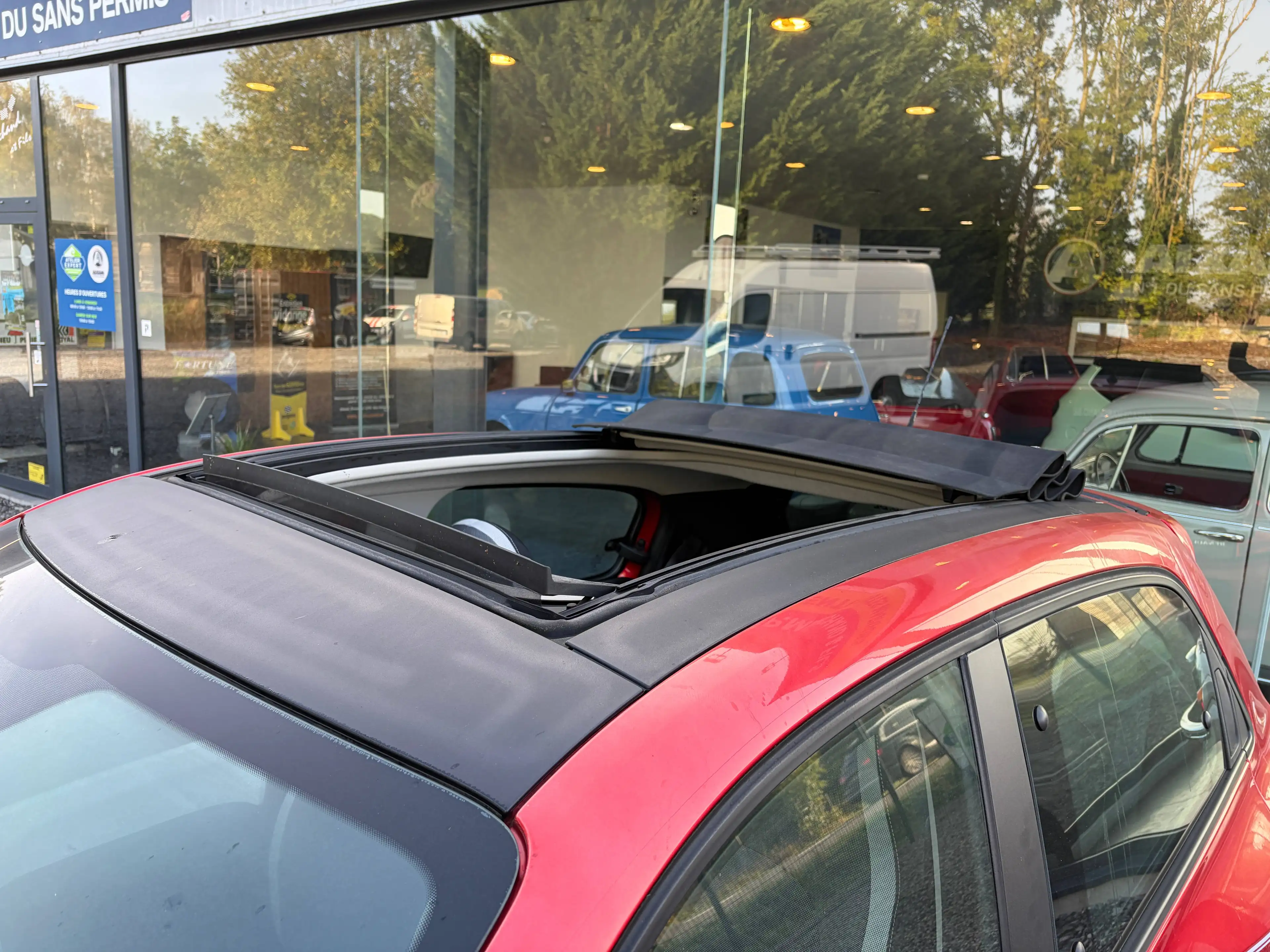 Renault Twingo Twingo 1.0i SCe Intens S — photo 7