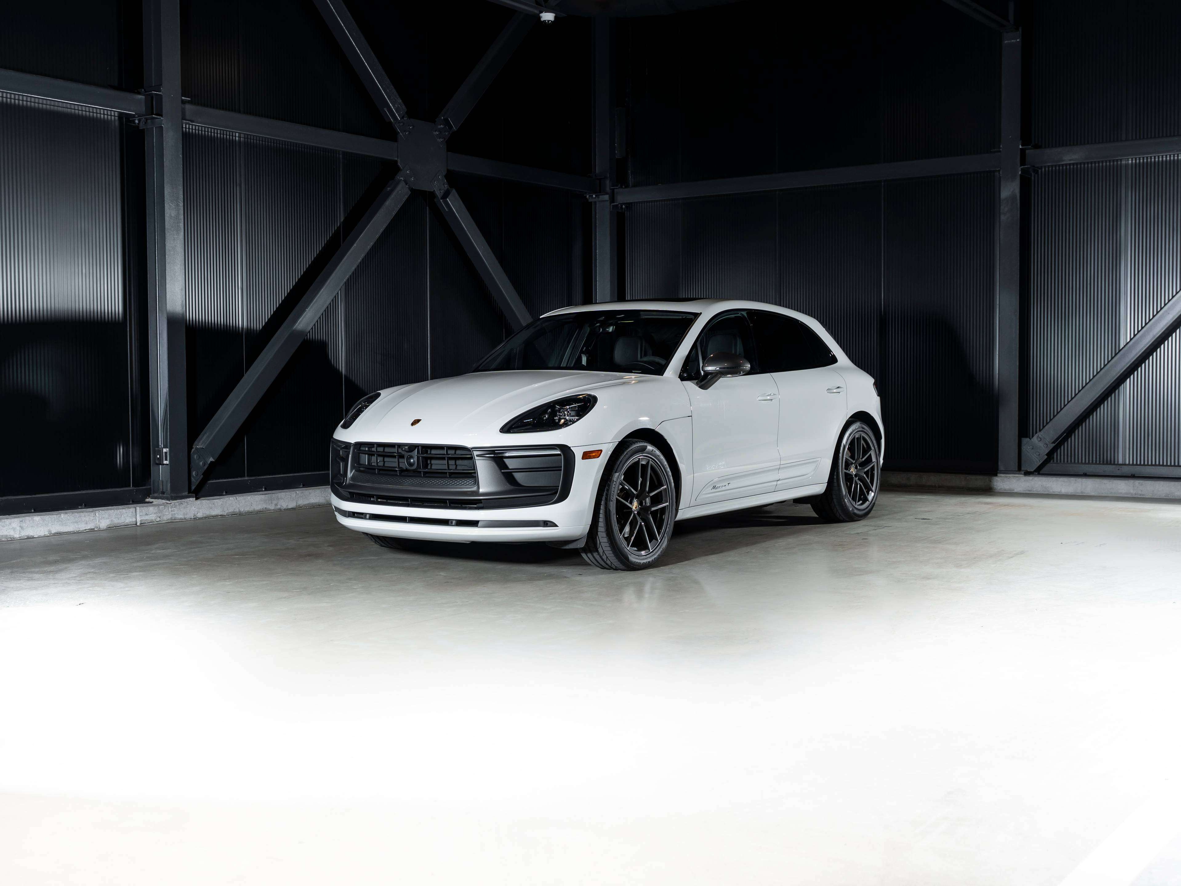 2026 Porsche Macan 2026 Macan T - Certifié Porsche Approved