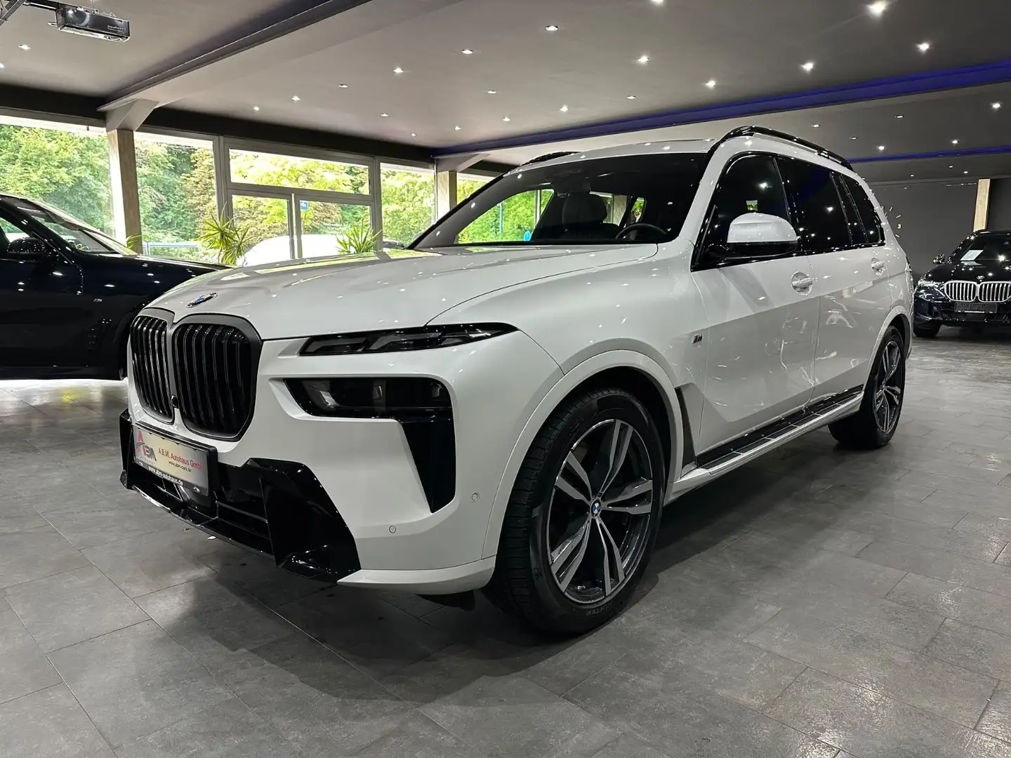 BMW X7 xDrive 40d M Sport /SKY LOUNGE /MASSAGE / 1HA Alb - 1