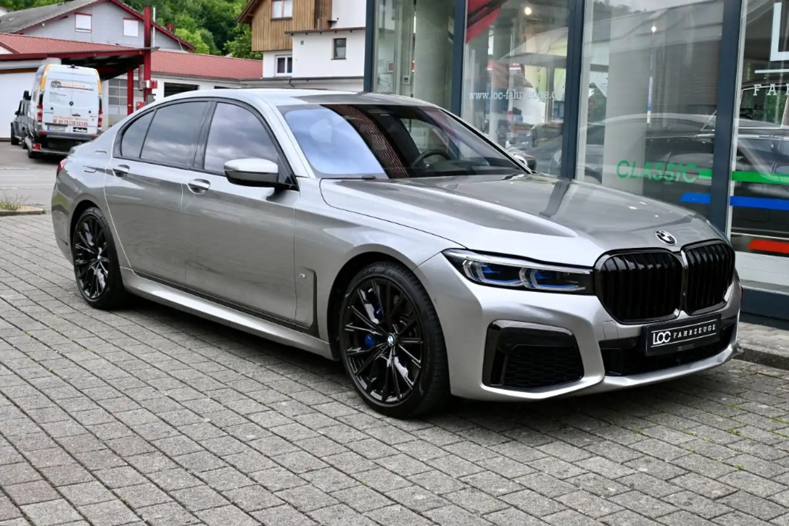 BMW 730 730d xDrive Grau - 1