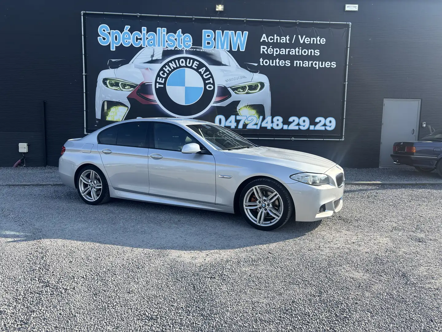 BMW 520 BMW 520 PACK M Grijs - 1
