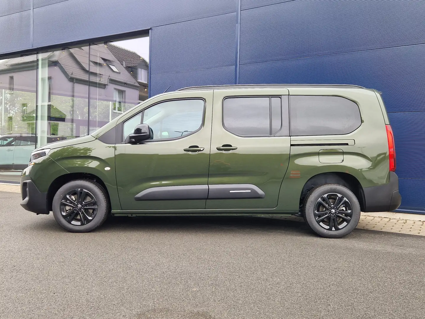 Citroen Berlingo 1.5 BlueHDi  XL - MAX - 7 PLACES Zelená - 2