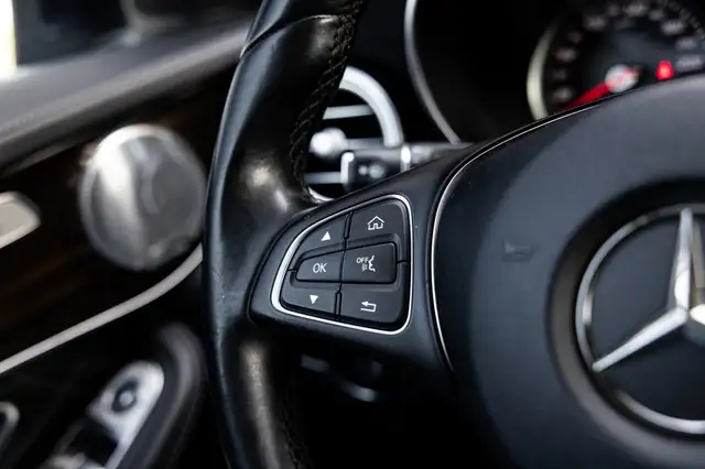 Mercedes-Benz GLC view 21