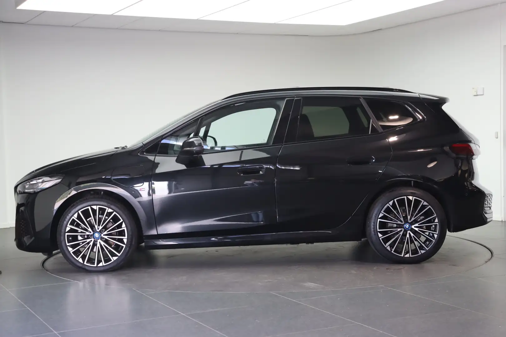 BMW 225 2 Serie Active Tourer 225xe M Sport Automaat / Pan Noir - 2