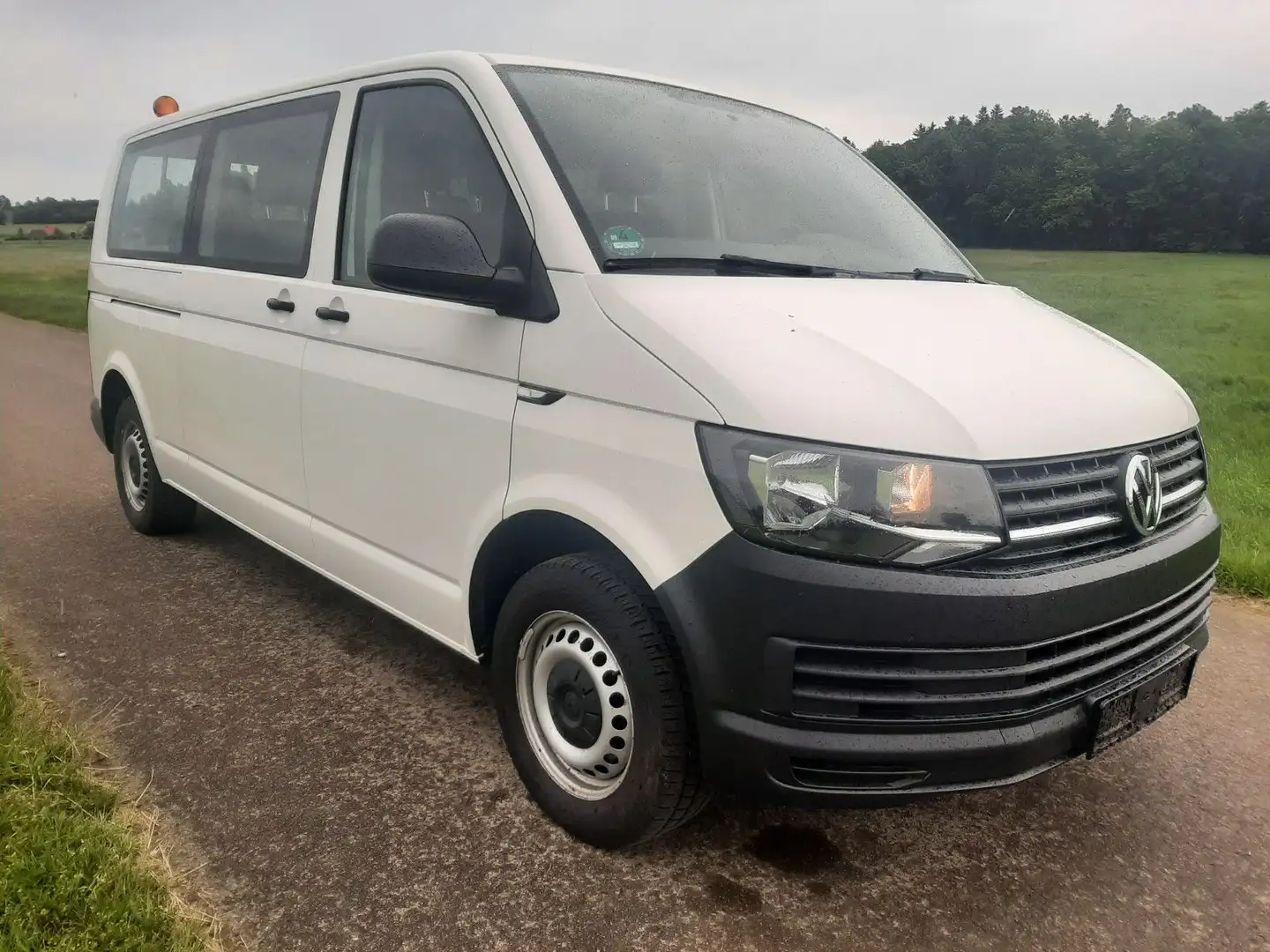 Volkswagen T6 Transporter T6 2.0 TDI Lang 9- Sitzer Klima PDC 1. Hand Weiß - 1
