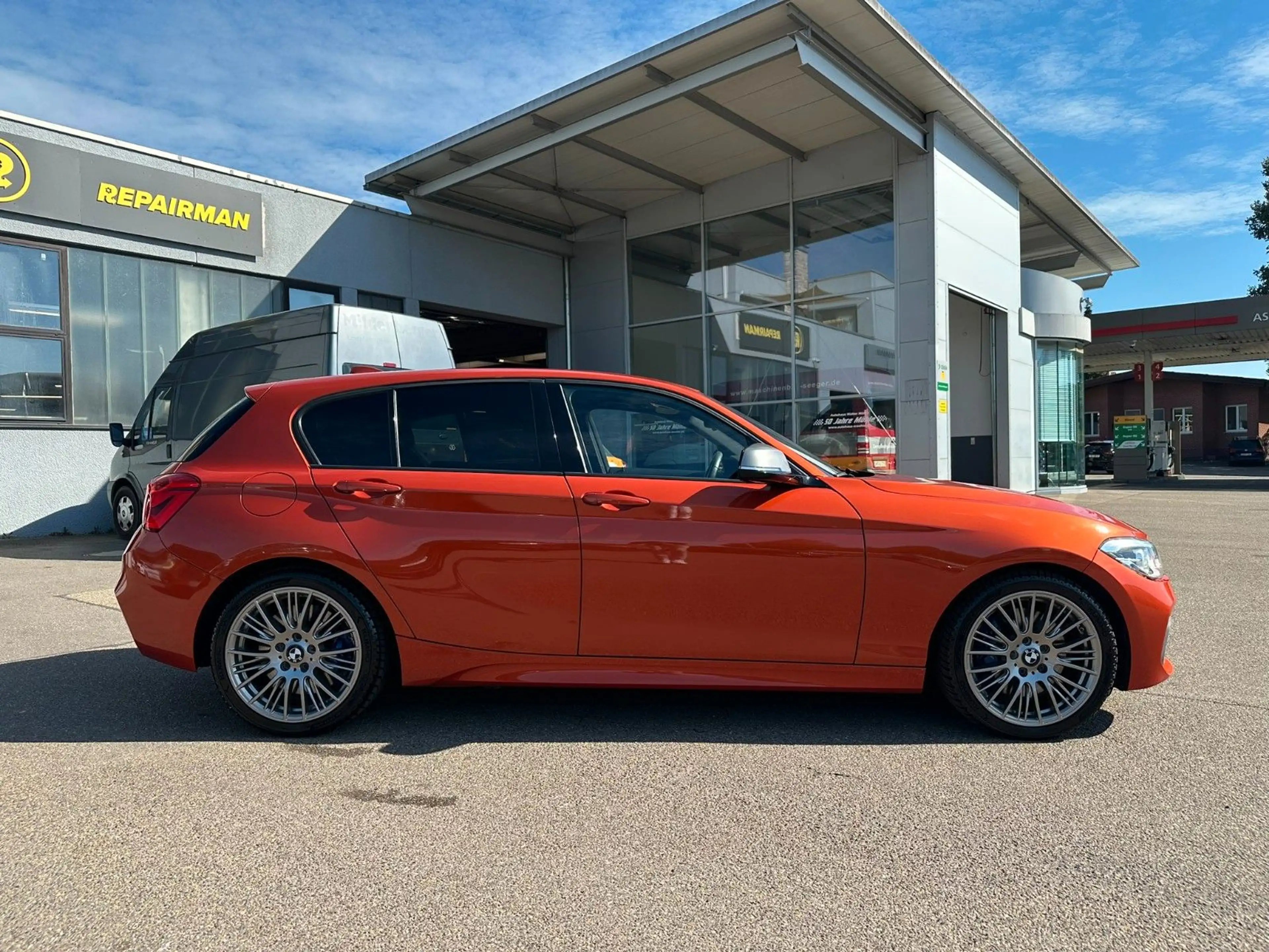 BMW 135 i x Drive Automatik *Navi/ PDC/ LED* — photo 4