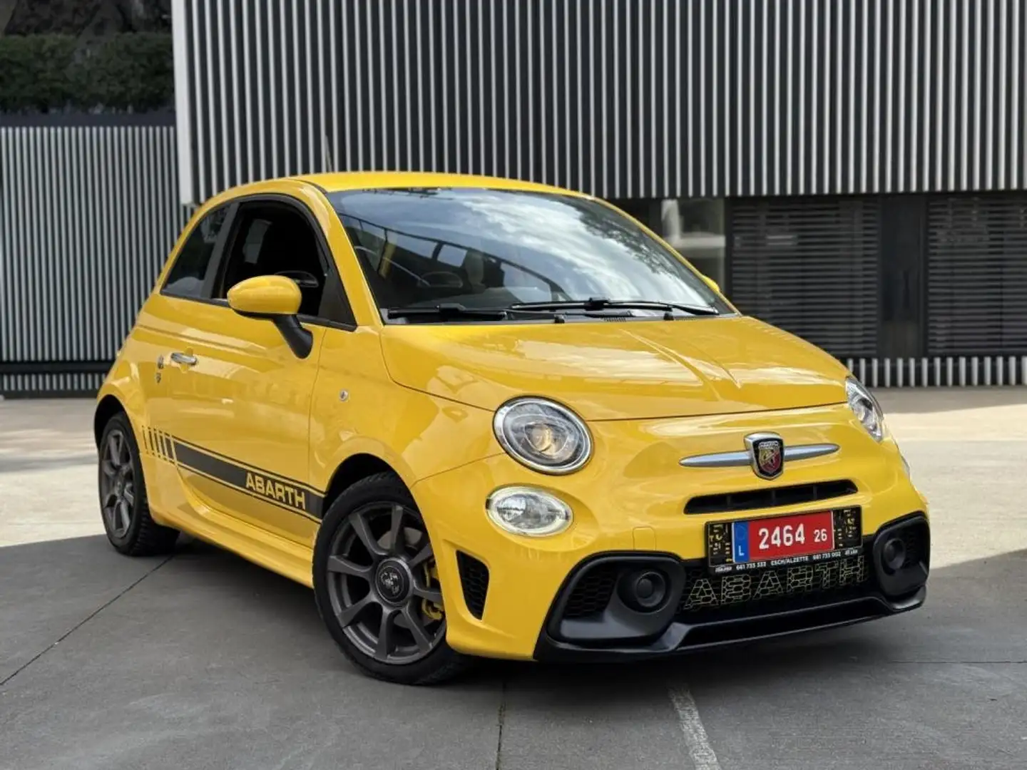 Fiat 595 Abarth PISTA // 1.4 T-JET // LED //AUTOMATIQUE // Amarillo - 1