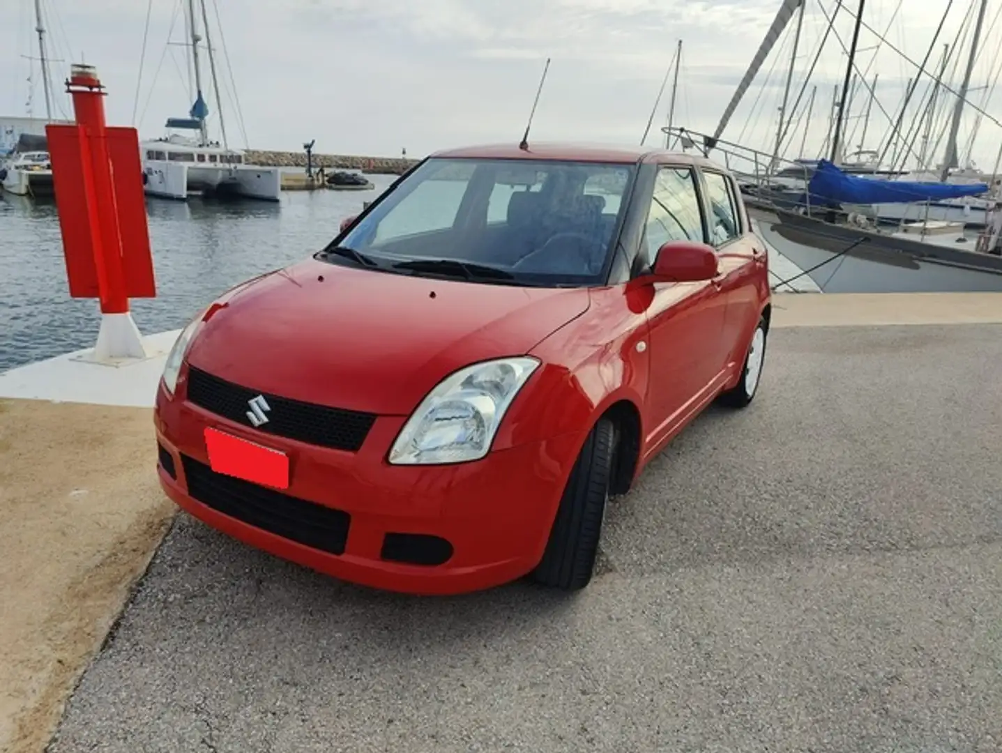 Suzuki Swift 1.3 GL Rouge - 1