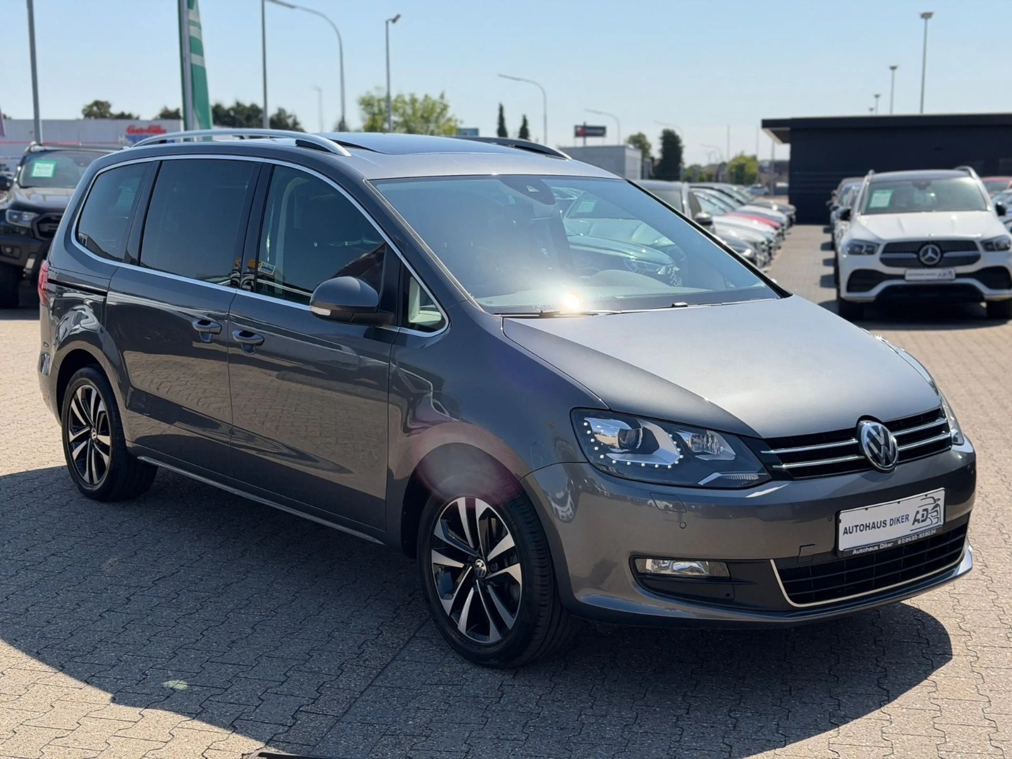 Volkswagen Sharan United 7 Sitzer, Pano, LED, Navi, — photo 2