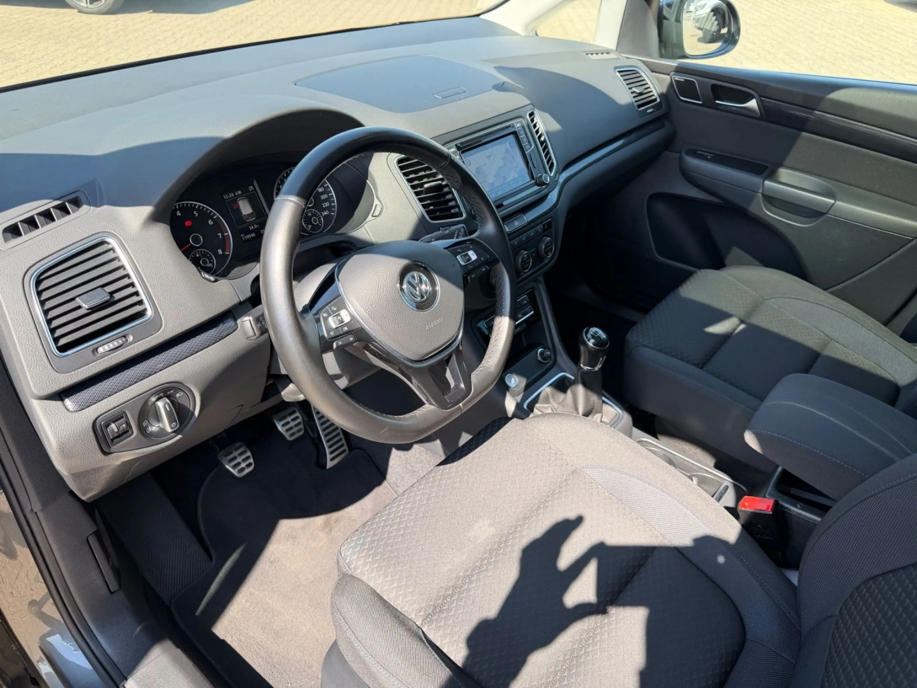 Volkswagen Sharan United 7 Sitzer, Pano, LED, Navi, — photo 15