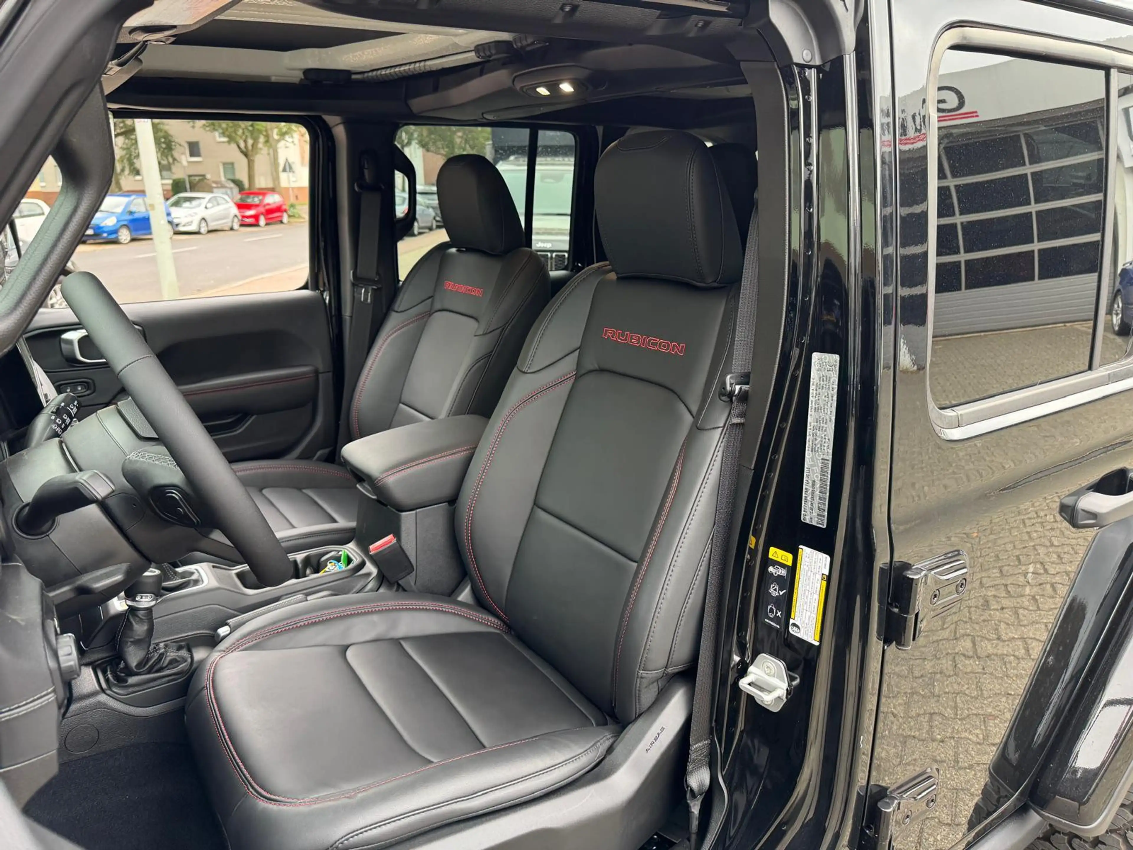 Jeep Wrangler Unlimited 3.6 V6 Rubicon X Xtreme Recon 2026 — photo 13