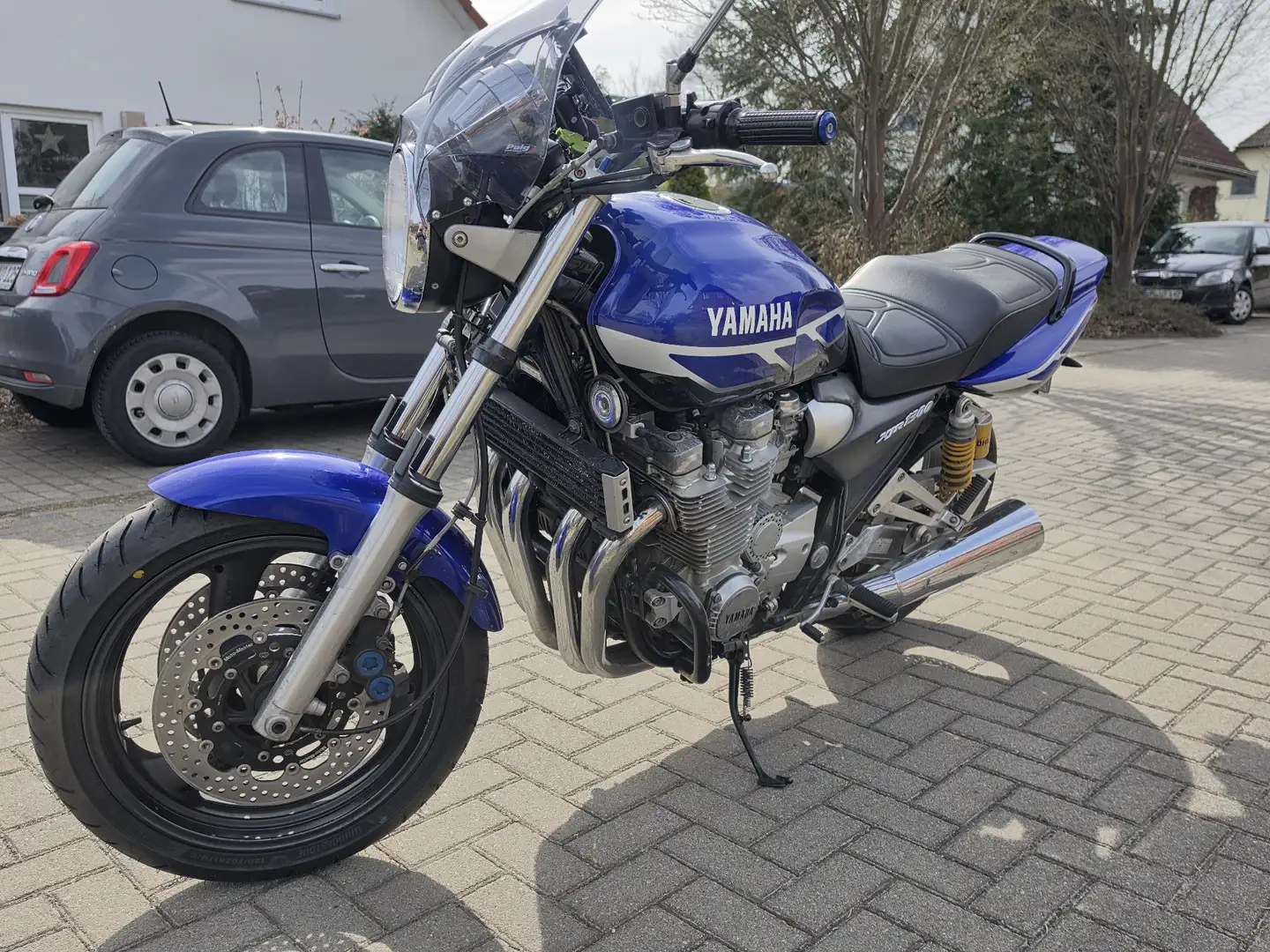 Yamaha XJR 1300 Azul - 1