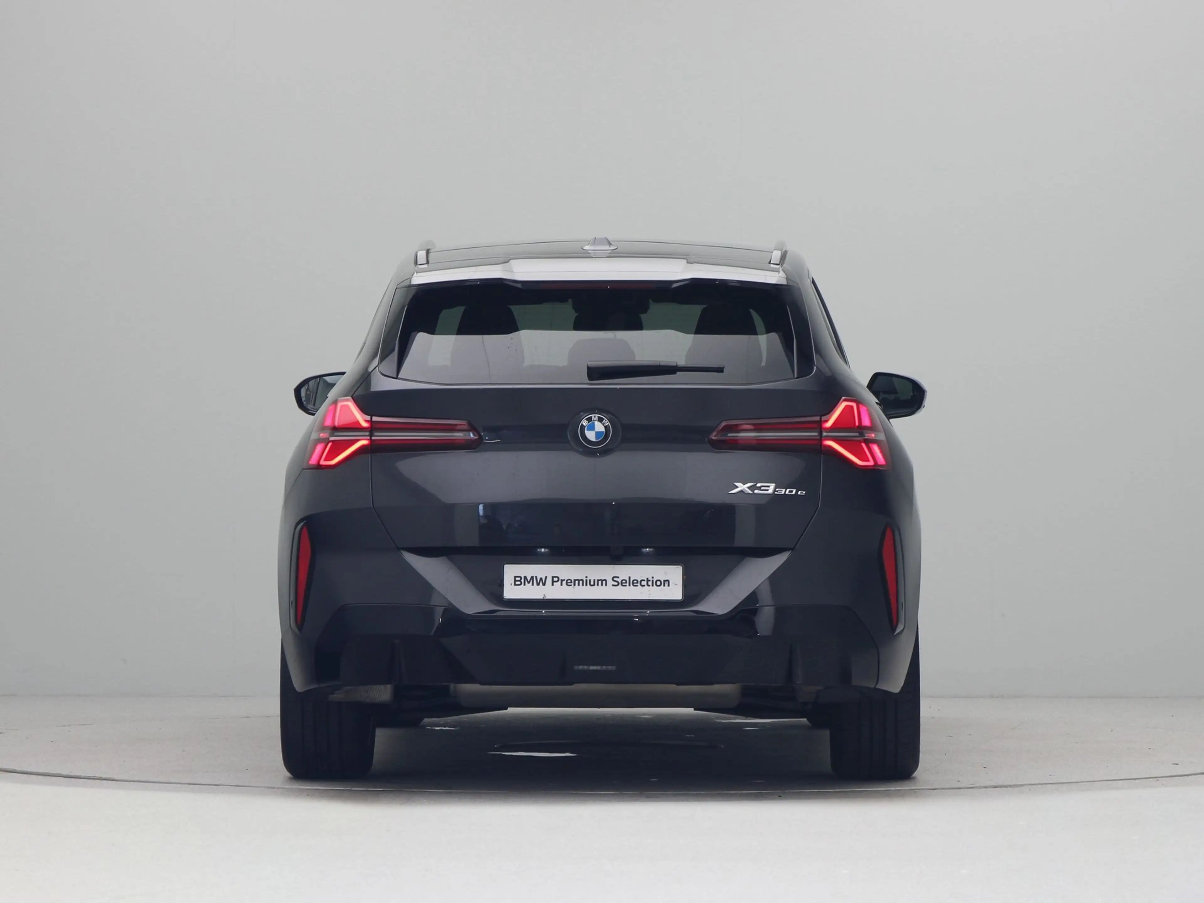 BMW X3 30e xDrive — photo 10