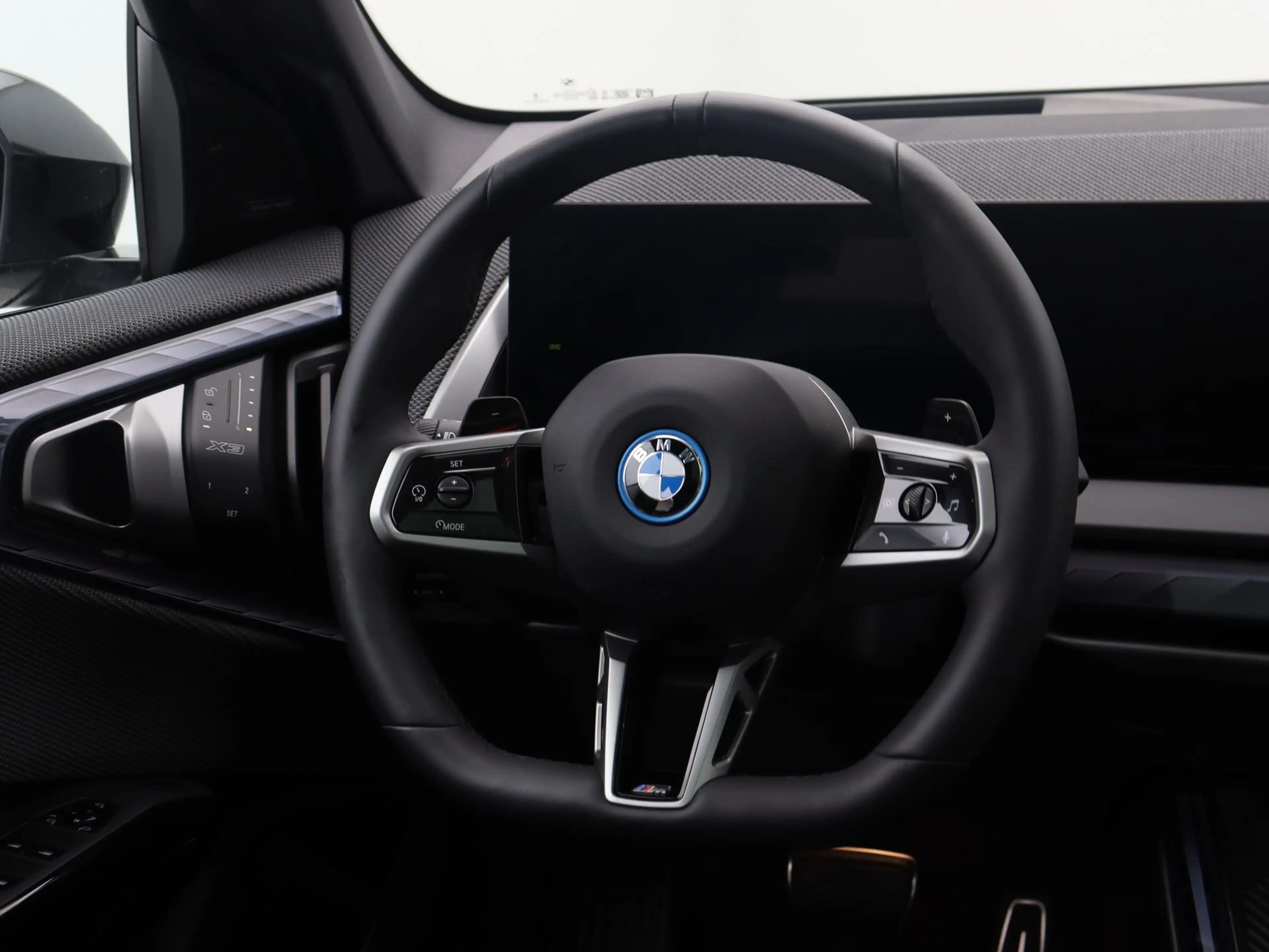 BMW X3 30e xDrive — photo 2