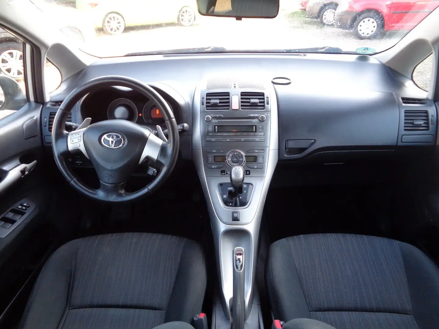 Toyota Auris Sol Silber - 2