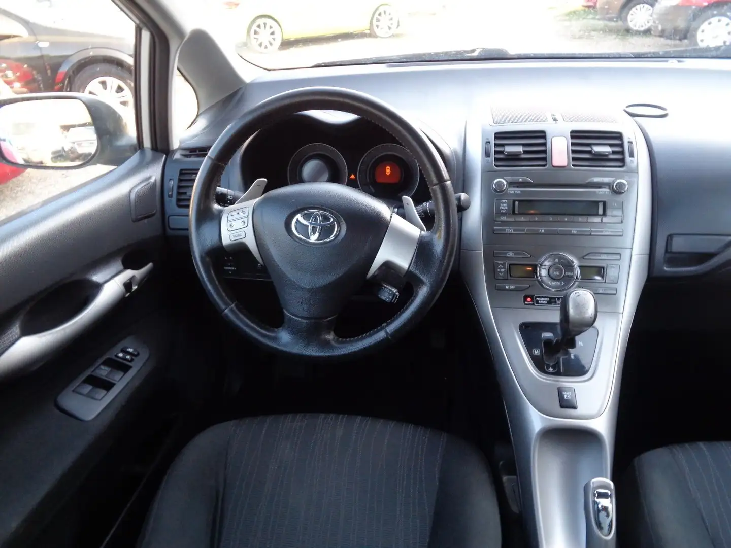 Toyota Auris Sol Silber - 2