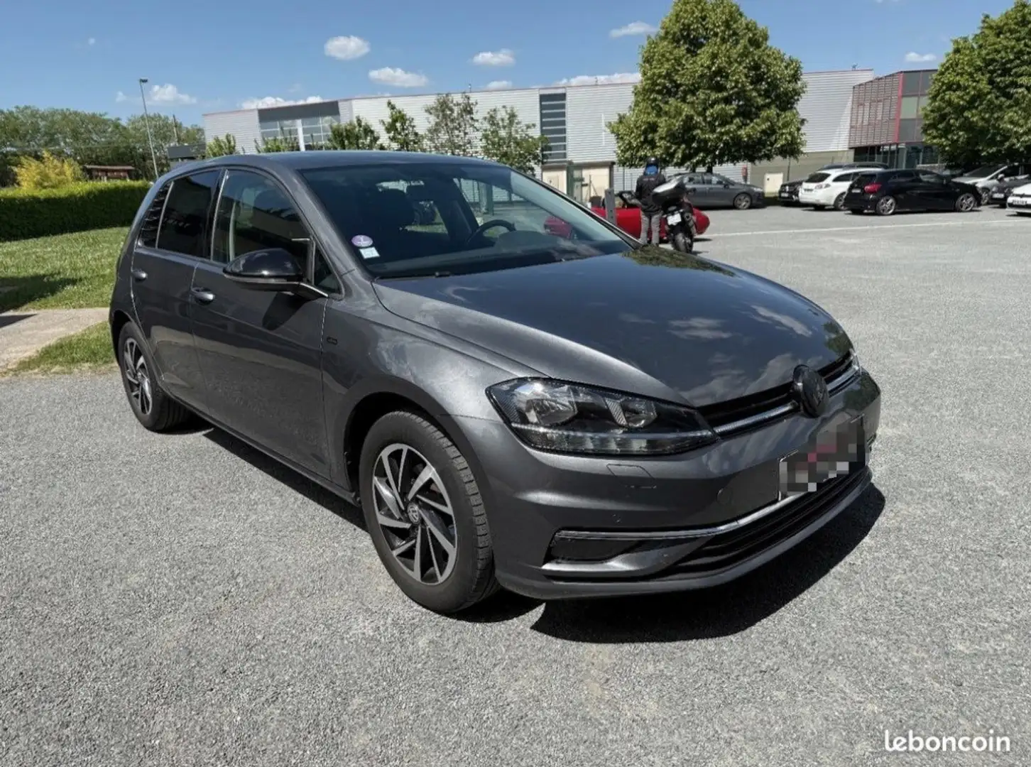 Volkswagen Golf 1.0 TSI 110 DSG7 Confortline - 1