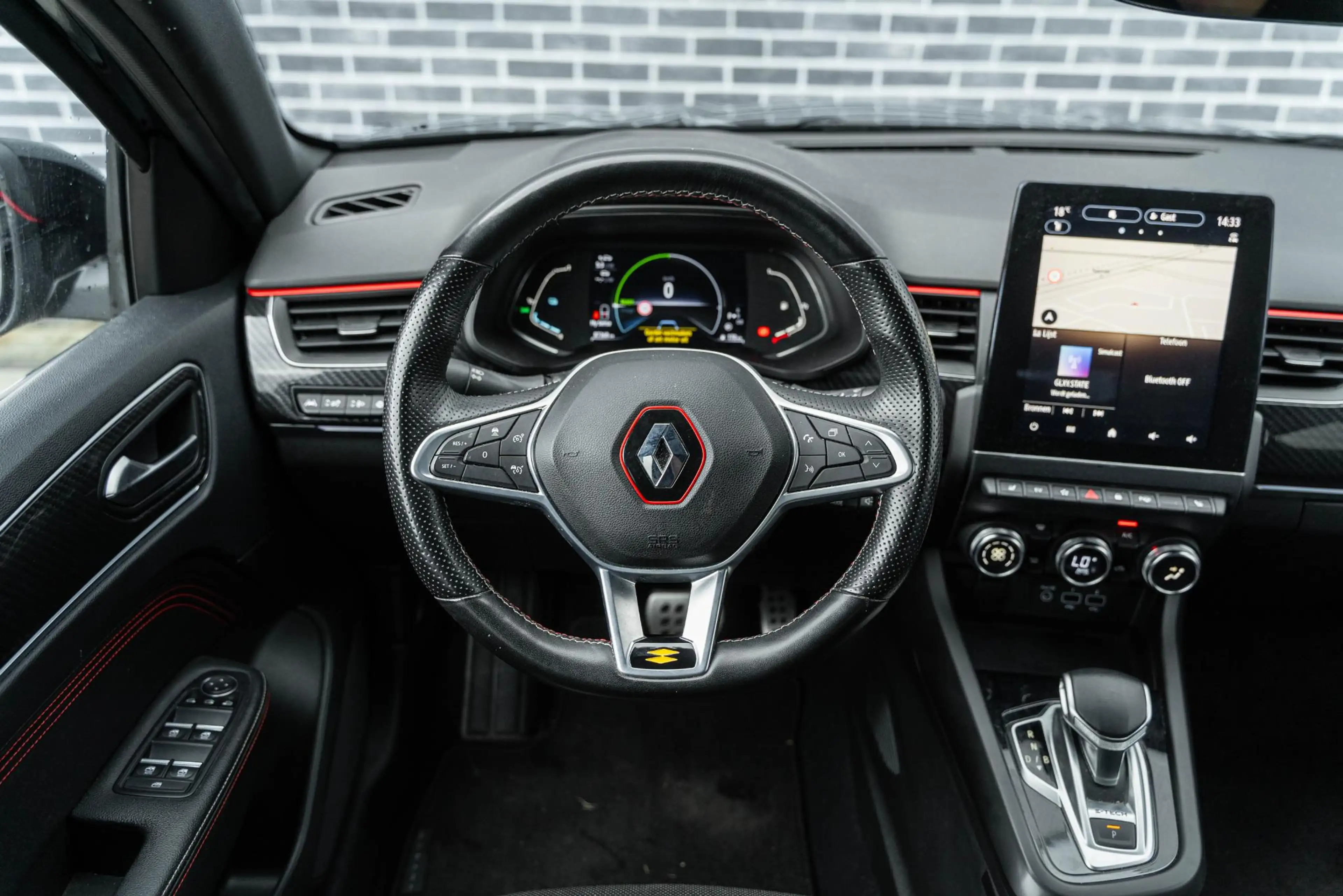 Renault Arkana 1.6 E-Tech Hybrid 145 R.S. Line | Achteruitrijcame — photo 8