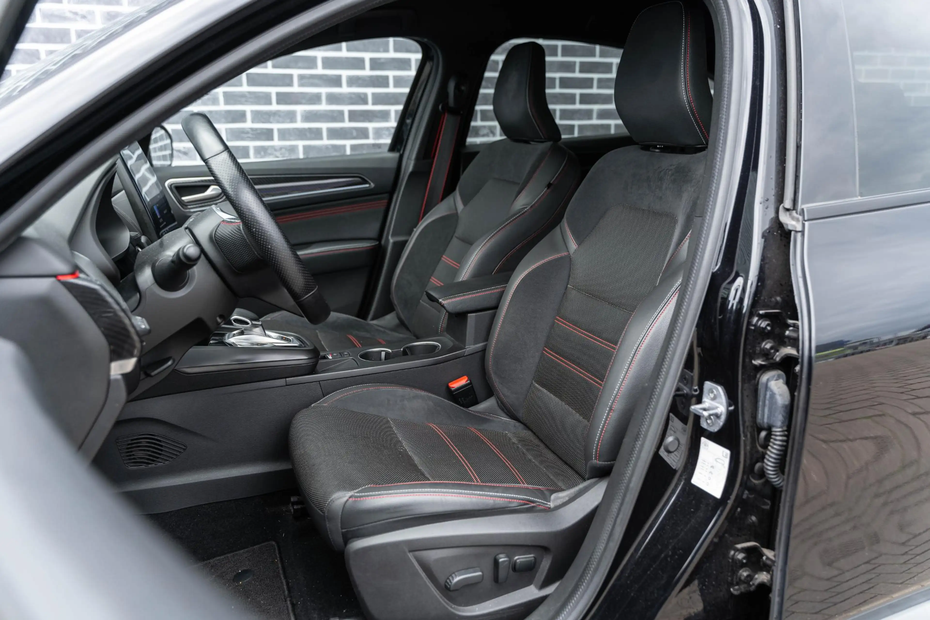 Renault Arkana 1.6 E-Tech Hybrid 145 R.S. Line | Achteruitrijcame — photo 4