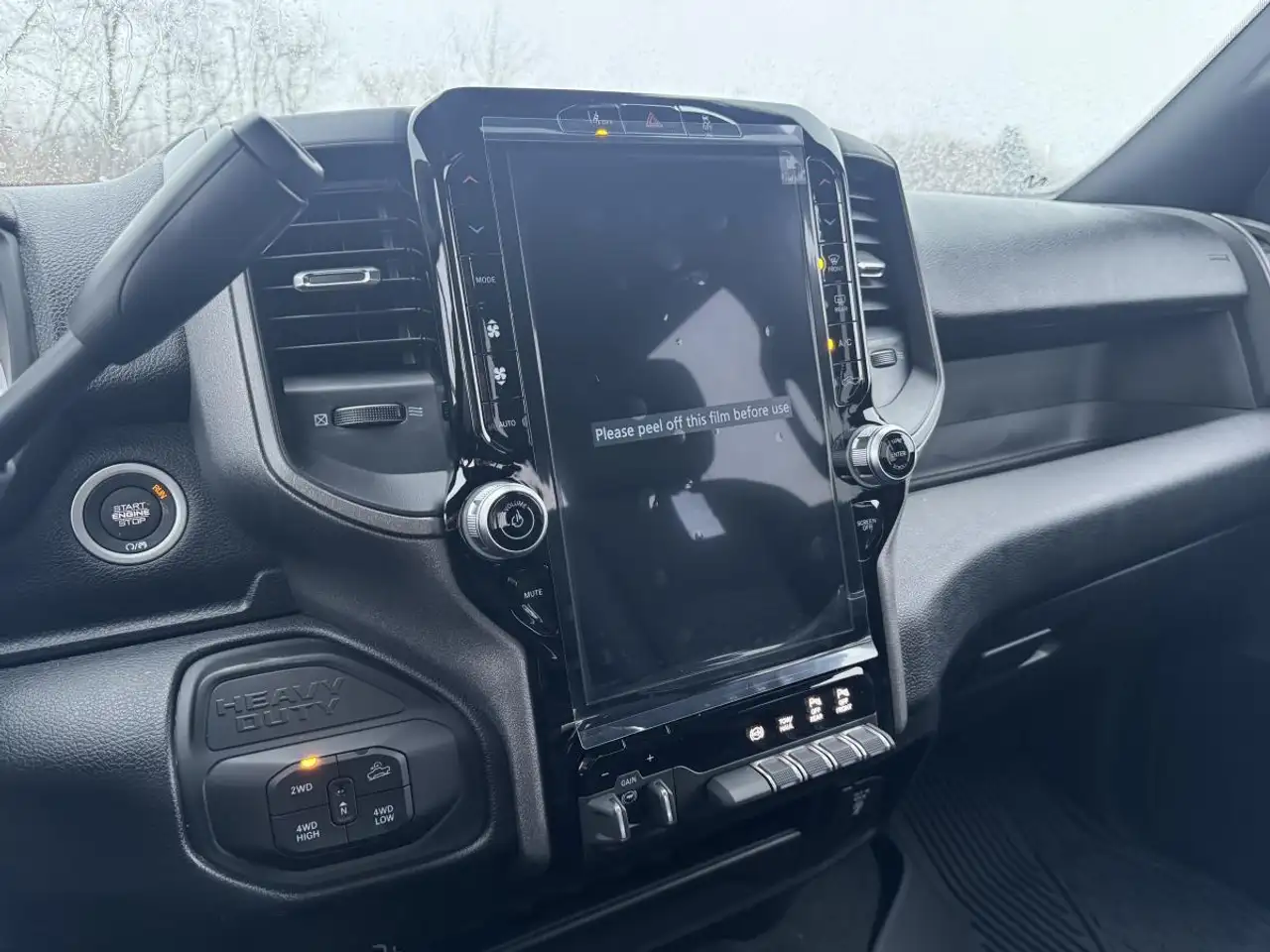 RAM 2500 снимка RAM 2500