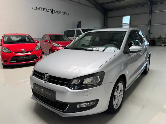 Volkswagen Polo Life Automatik Nur 22Tkm Klima Sitzhzg Service TÜV Allwetterreifen neu