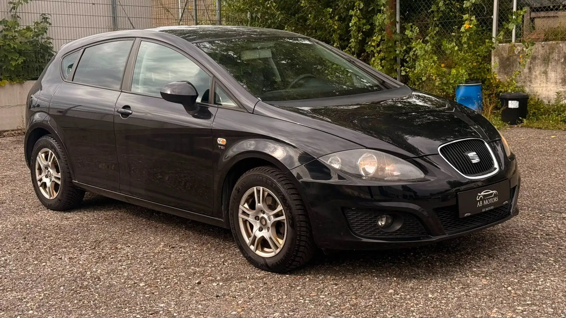 SEAT Leon 1.2 TSI Schwarz - 1