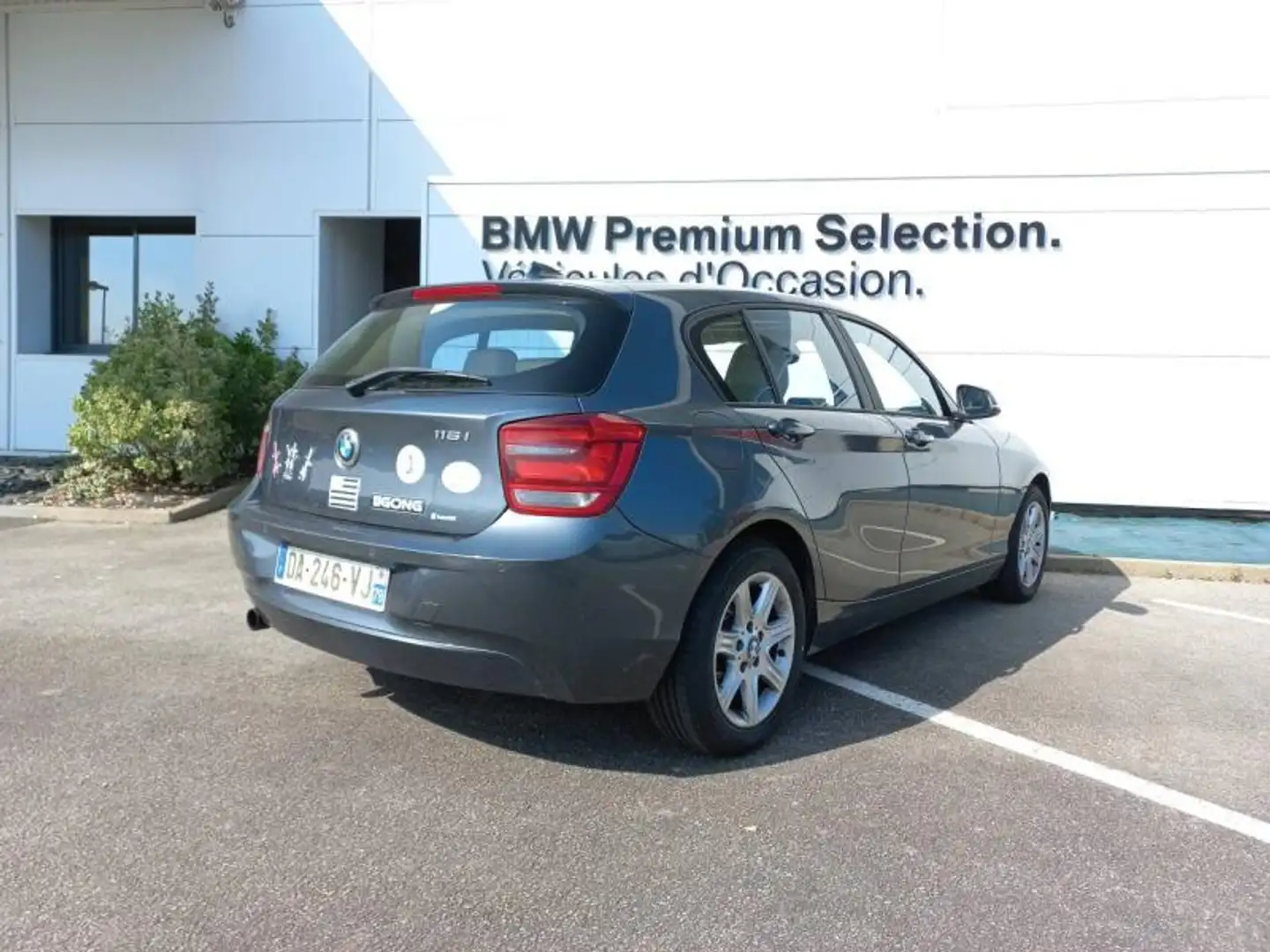 BMW 116 116iA 136ch Lounge Plus 5p Gris - 2