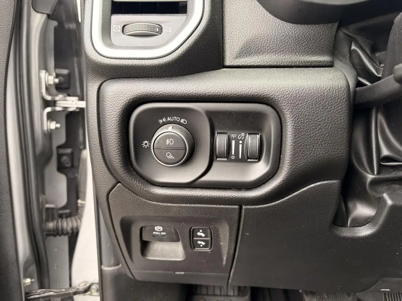 RAM 1500 fotografie RAM 1500