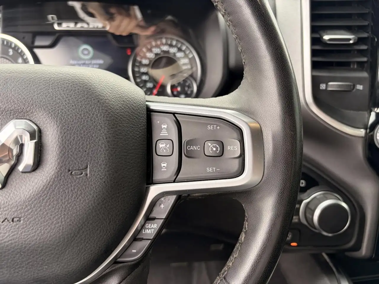 RAM 1500 fotografie RAM 1500
