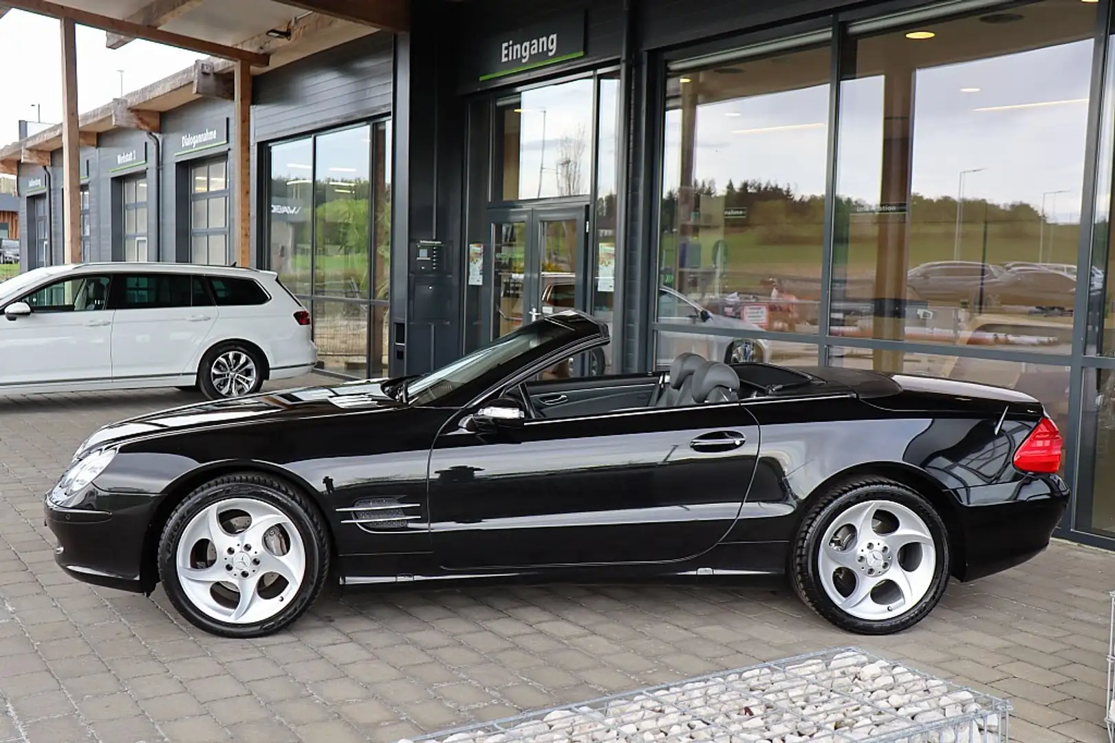 Mercedes-Benz SL 350 Roadster Aut. Navi, Sitzheizung, Freisprecheinr... Schwarz - 2