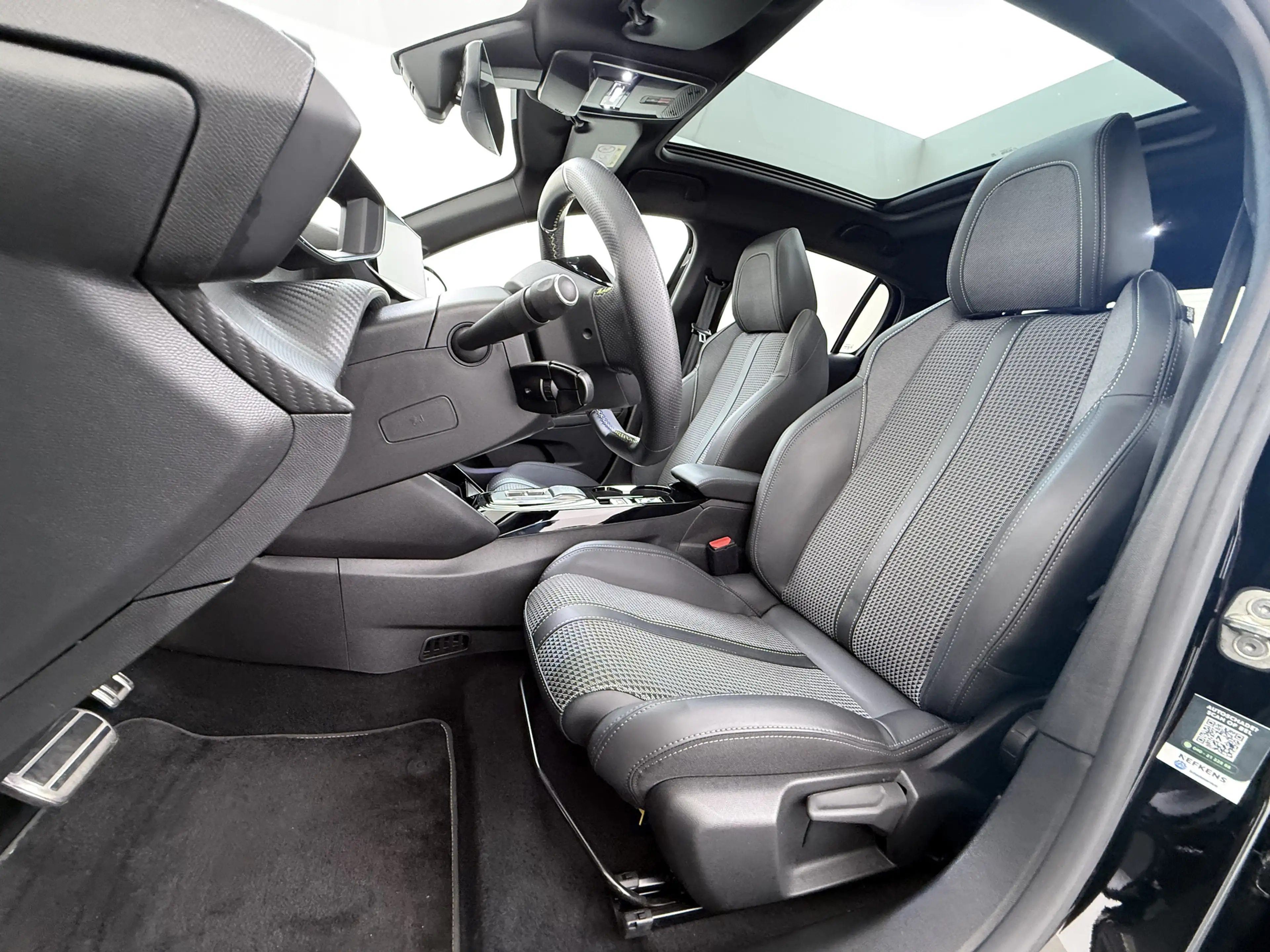 Peugeot e-208 EV GT 350 Panoramadak 360°Camera Navi Ecc Apple Ca — photo 10
