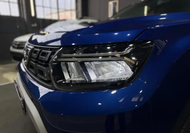 Dacia Duster view 12