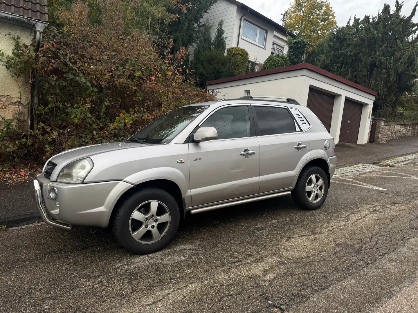Hyundai TUCSON Tucson 2.7 V6 4WD GLS Silber - 2