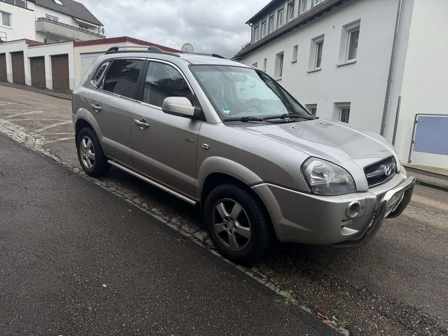 Hyundai TUCSON Tucson 2.7 V6 4WD GLS Silber - 1