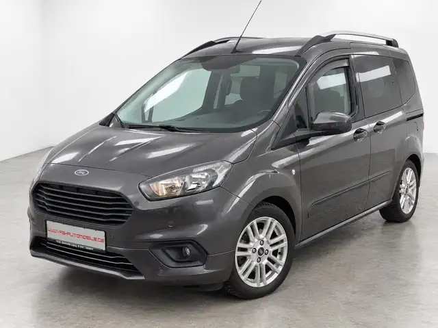 Ford Tourneo Courier 1.5 TDCi Titanium *Sitzheizung*A