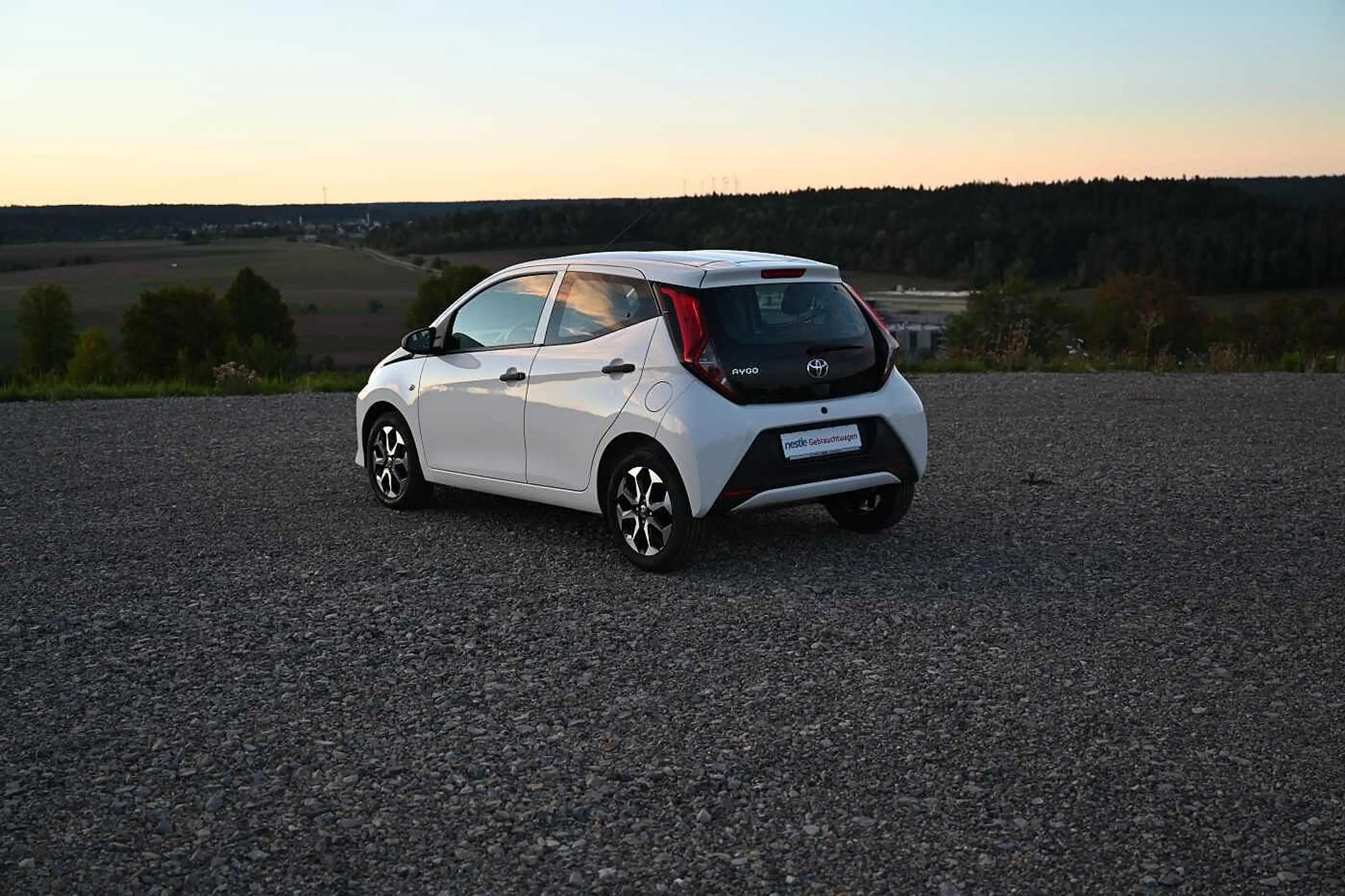 Toyota Aygo 5-Türer x — photo 3