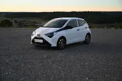 Toyota Aygo (X) 5 Türer x
