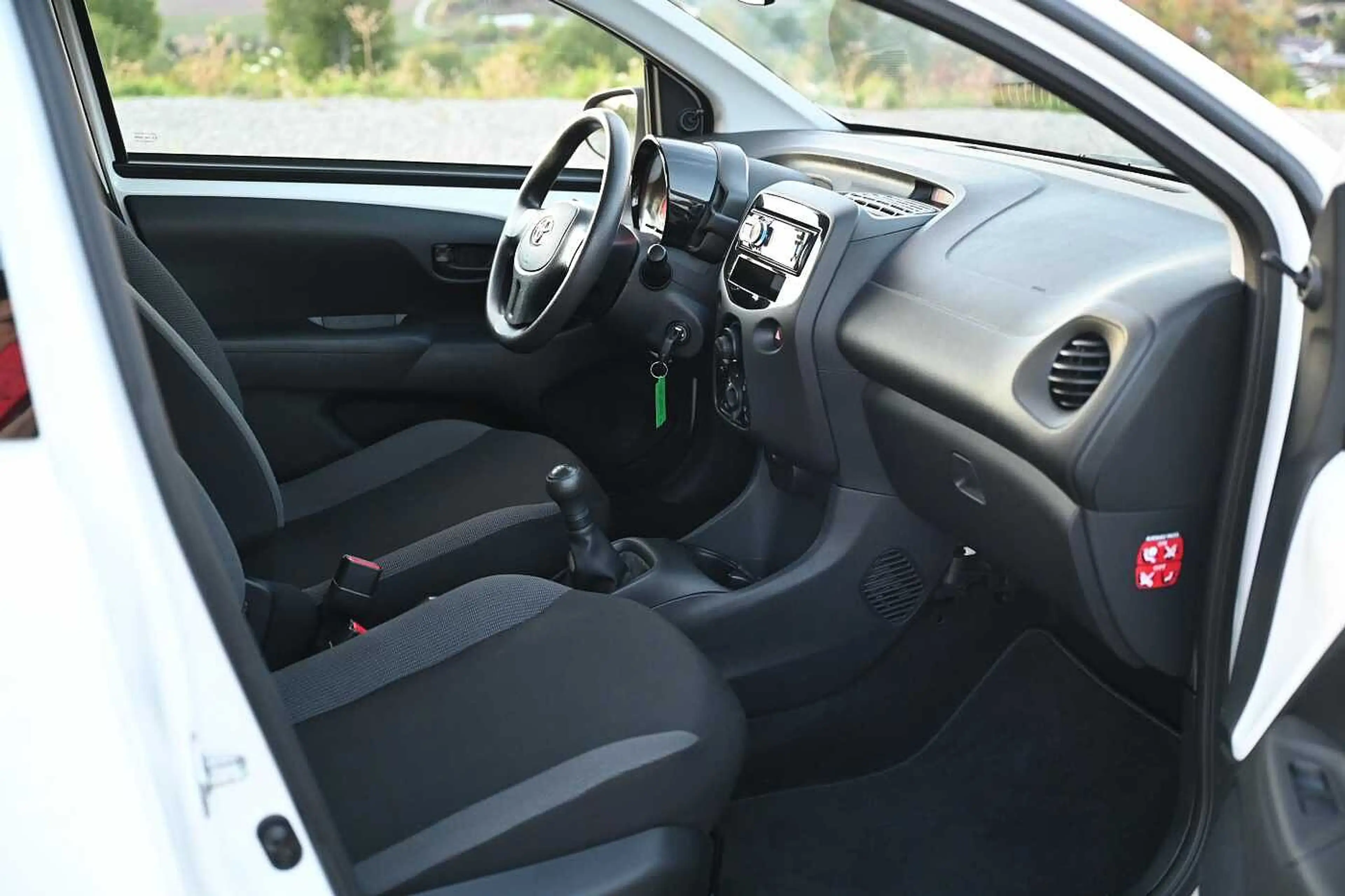 Toyota Aygo 5-Türer x — photo 13