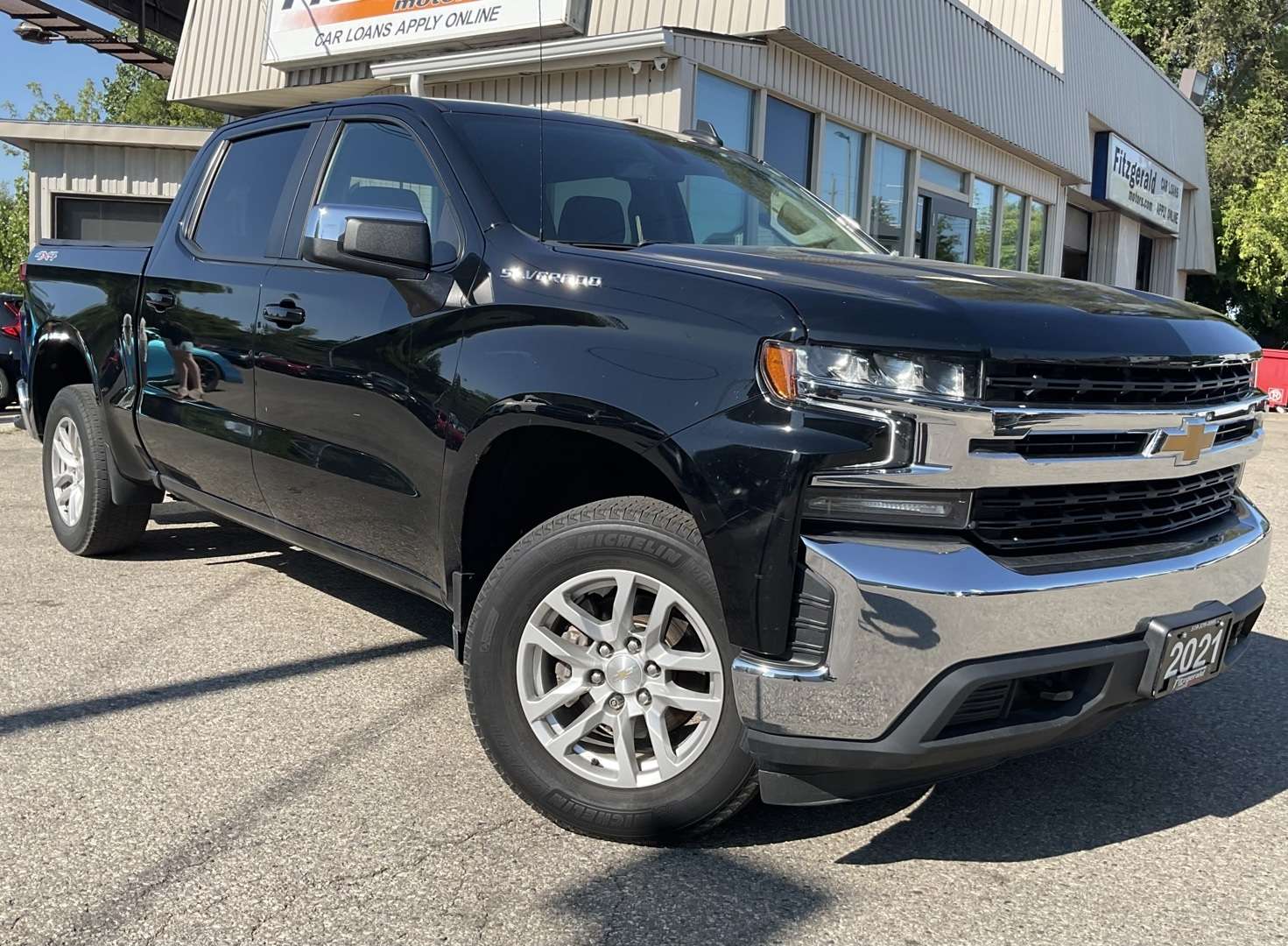 2021 Chevrolet Silverado 1500 LT Crew Cab 4WD - 6 PASS! BACK-UP CAM! CAR PLAY! R