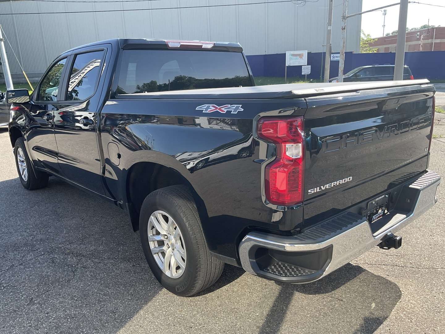 2021 Chevrolet Silverado 1500 LT Crew Cab 4WD - 6 PASS! BACK-UP CAM! CAR PLAY! R — снимка 1