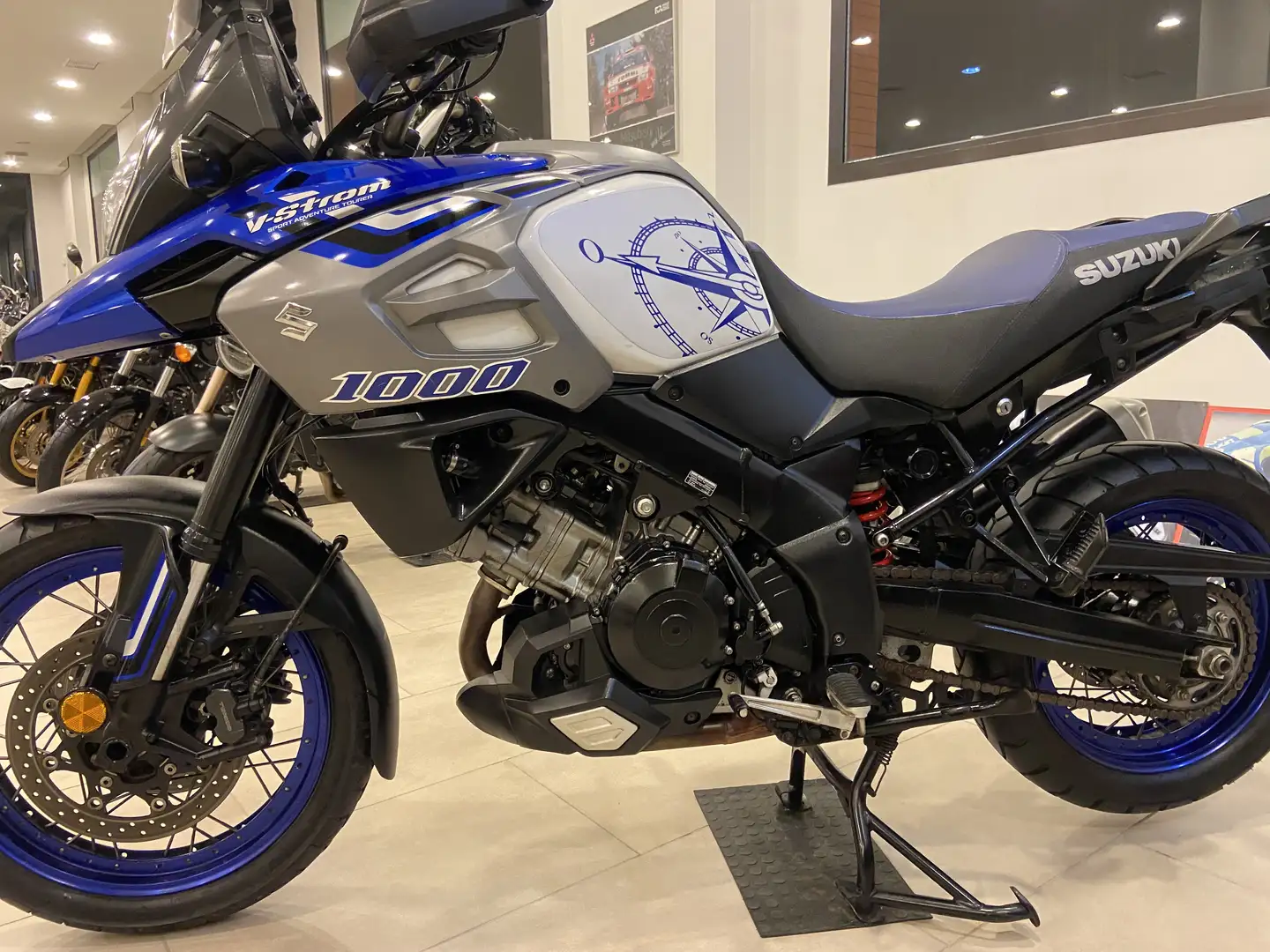 Suzuki V-Strom 1000 XT Azul - 2