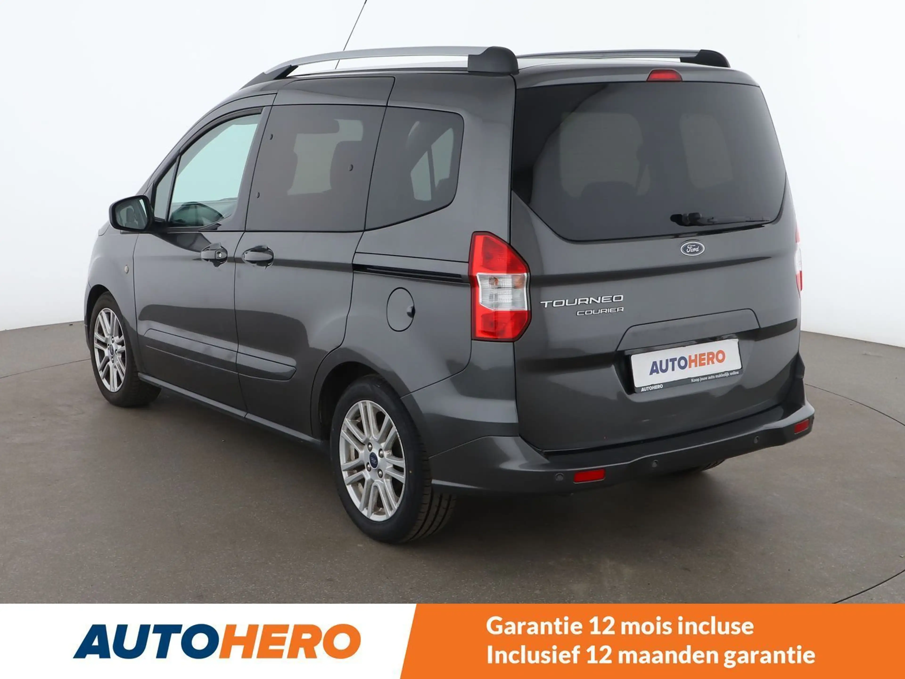Ford Tourneo 1.5 TDCi Titanium — photo 4