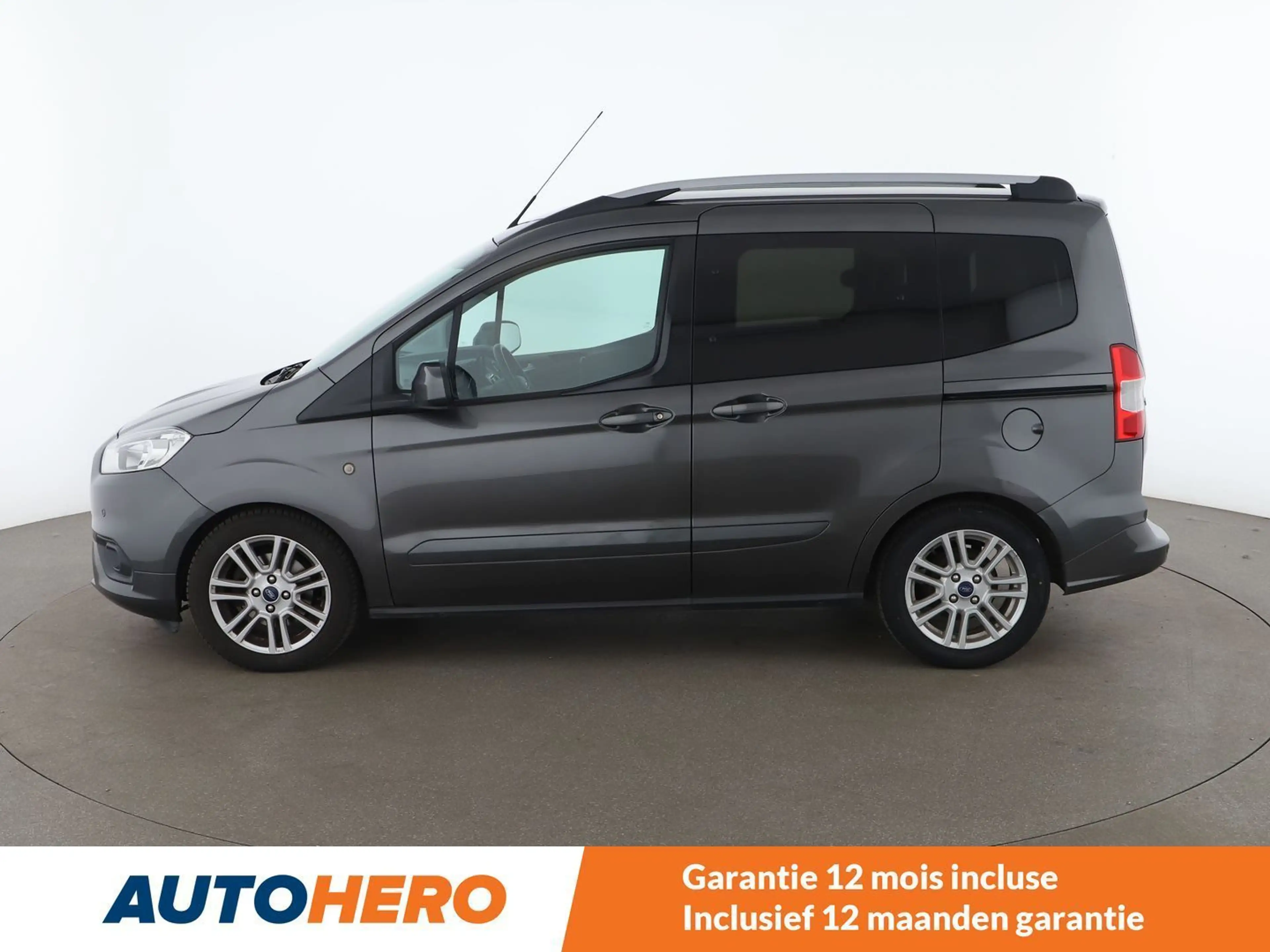Ford Tourneo 1.5 TDCi Titanium — photo 3