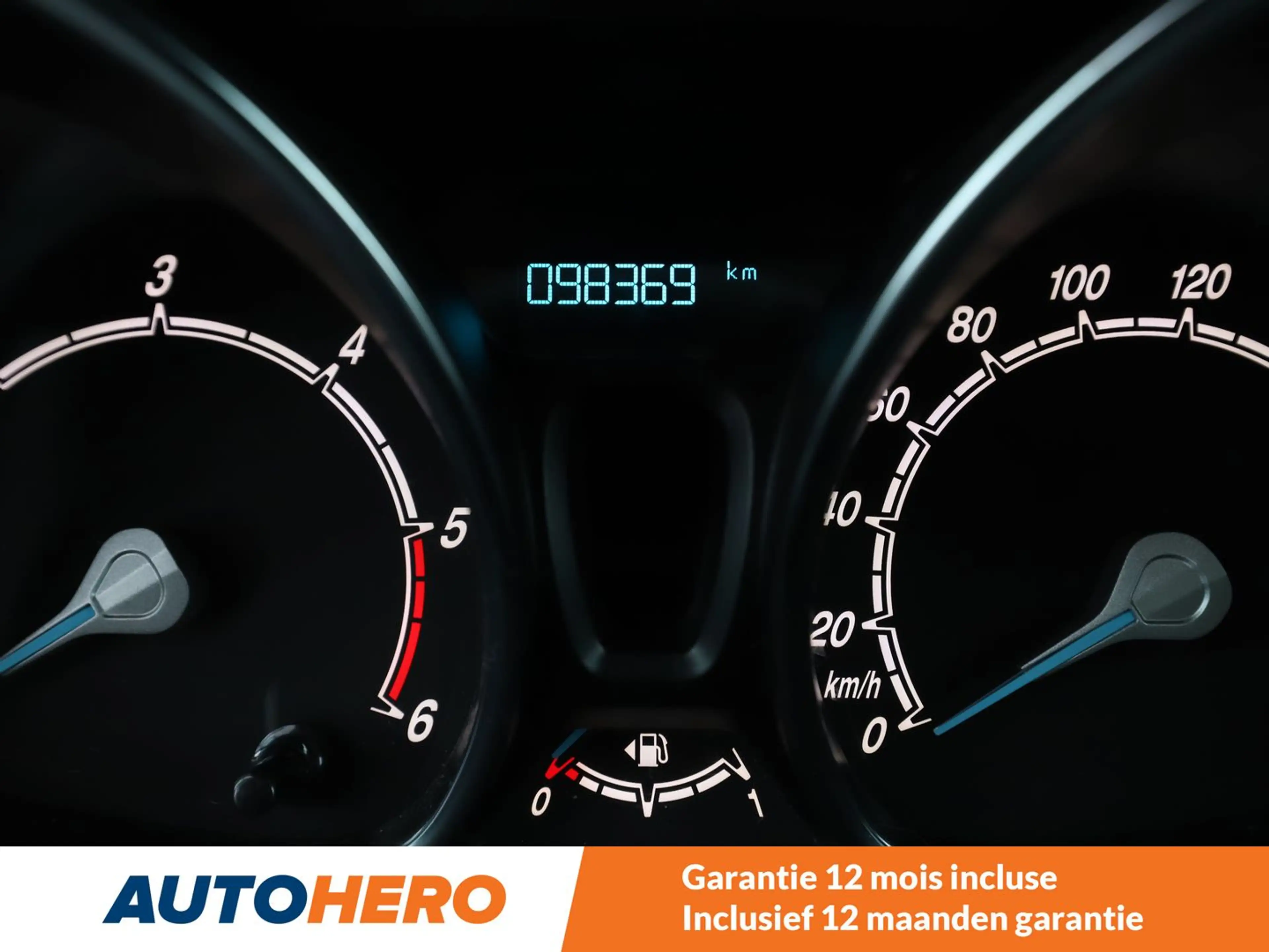 Ford Tourneo 1.5 TDCi Titanium — photo 9