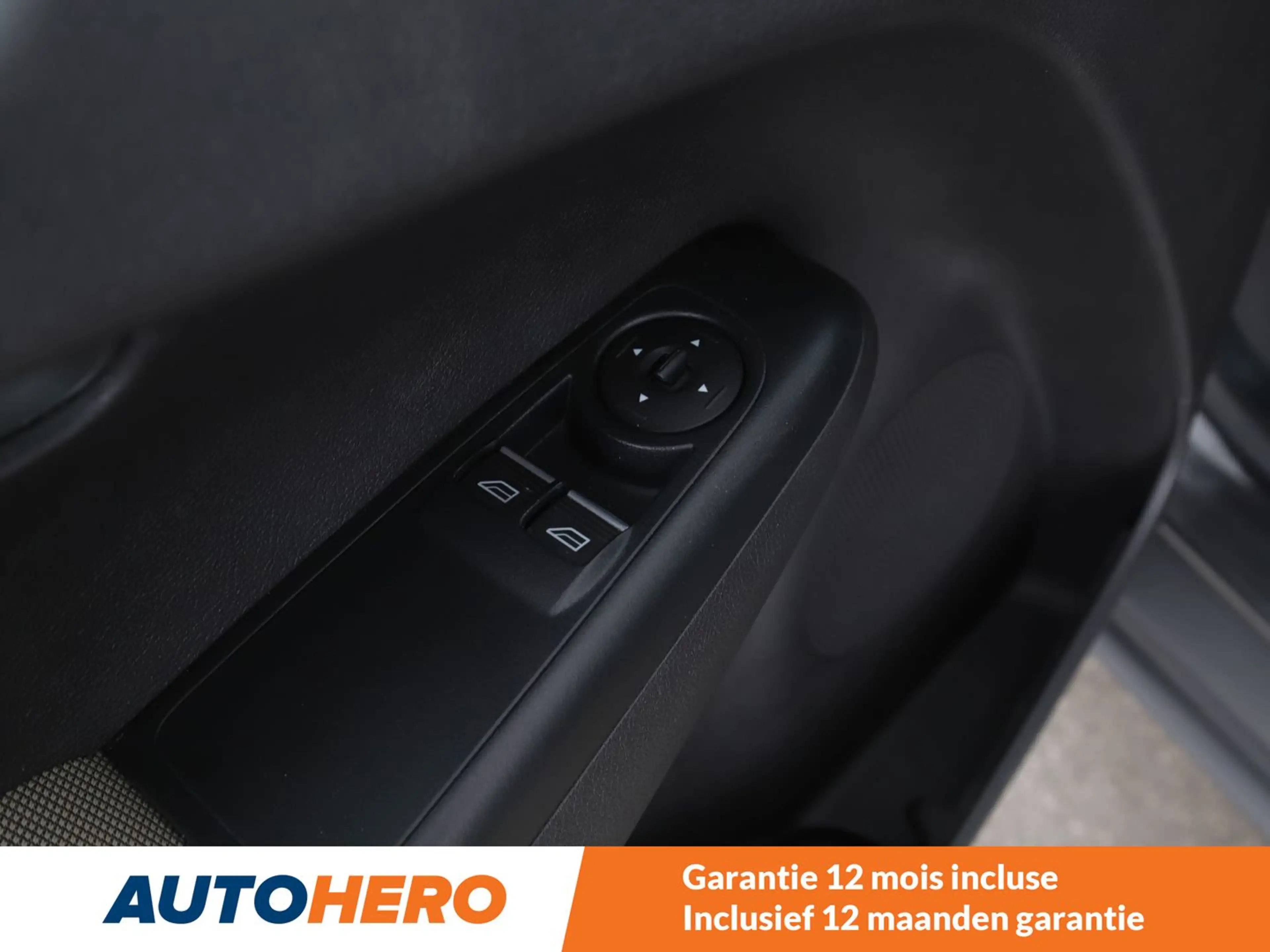 Ford Tourneo 1.5 TDCi Titanium — photo 12