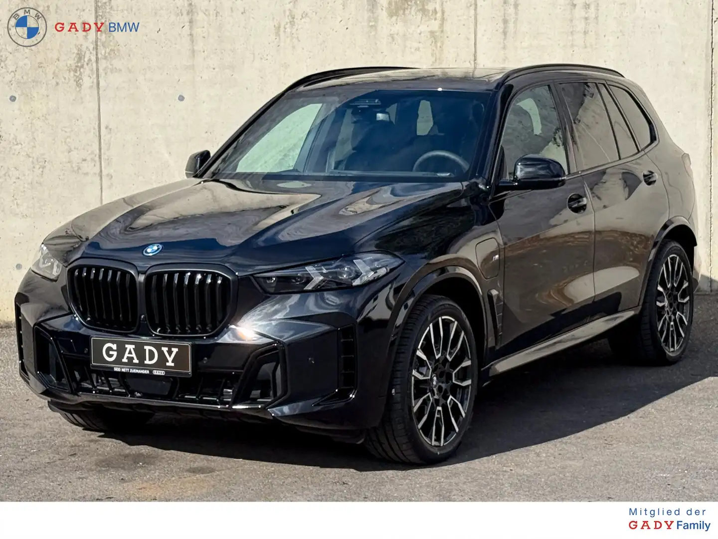 BMW X5 xDrive50e Schwarz - 1