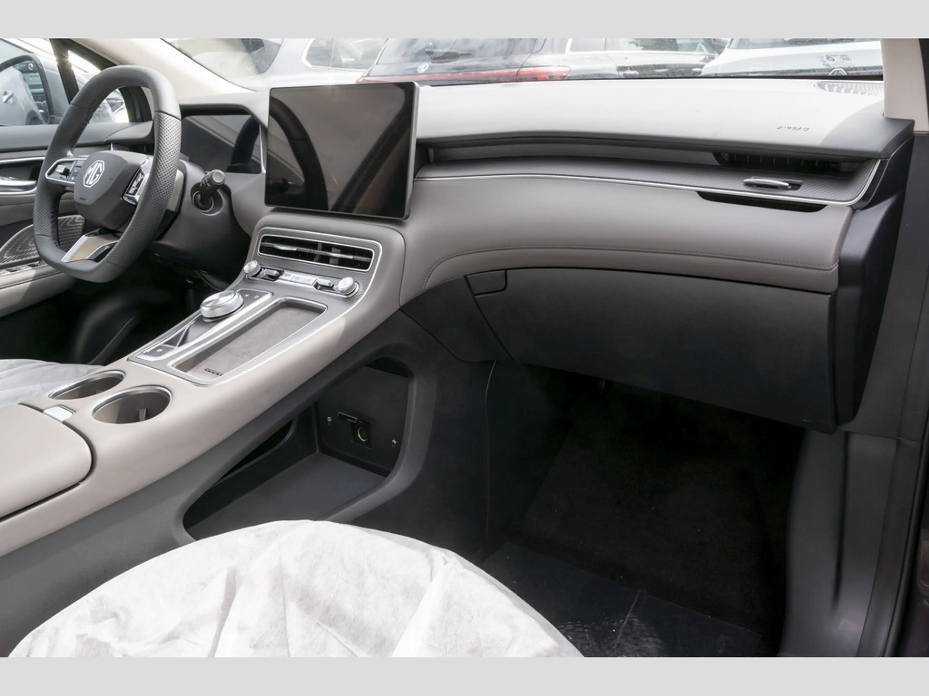 MG S6 EV Luxury AWD sofort Panorama, Navi, SHZ — photo 9